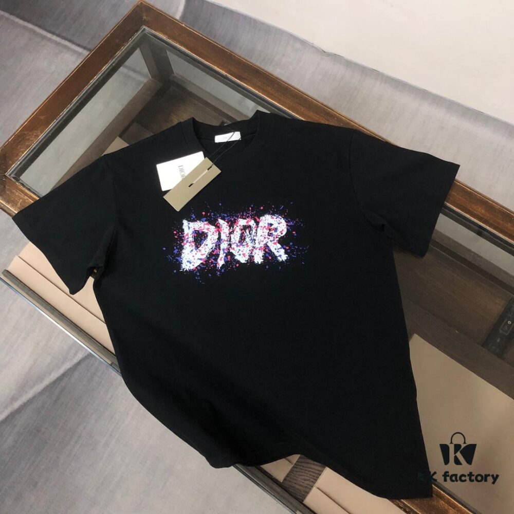 6931a028ccd8ab3d7af93e0a DIOR Summer 2025 New Arrival Round Neck Short-Sleeve T-Shirt, 270g Heavyweight Premium Cotton Fabric, Exceptional Texture and Comfort, Slim Fit Tailoring, Exquisite Stitching, Highly Breathable, Stylish and Versatile for All Ages