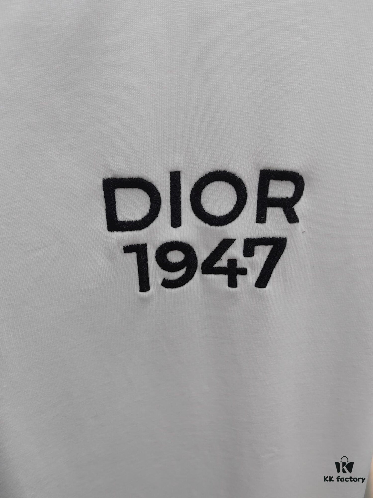 6931a02bccd8ab3d7af93e50 Dior D'Or (Top-tier Embroidered Version, Different from Standard Stock) Short Sleeve T-Shirt