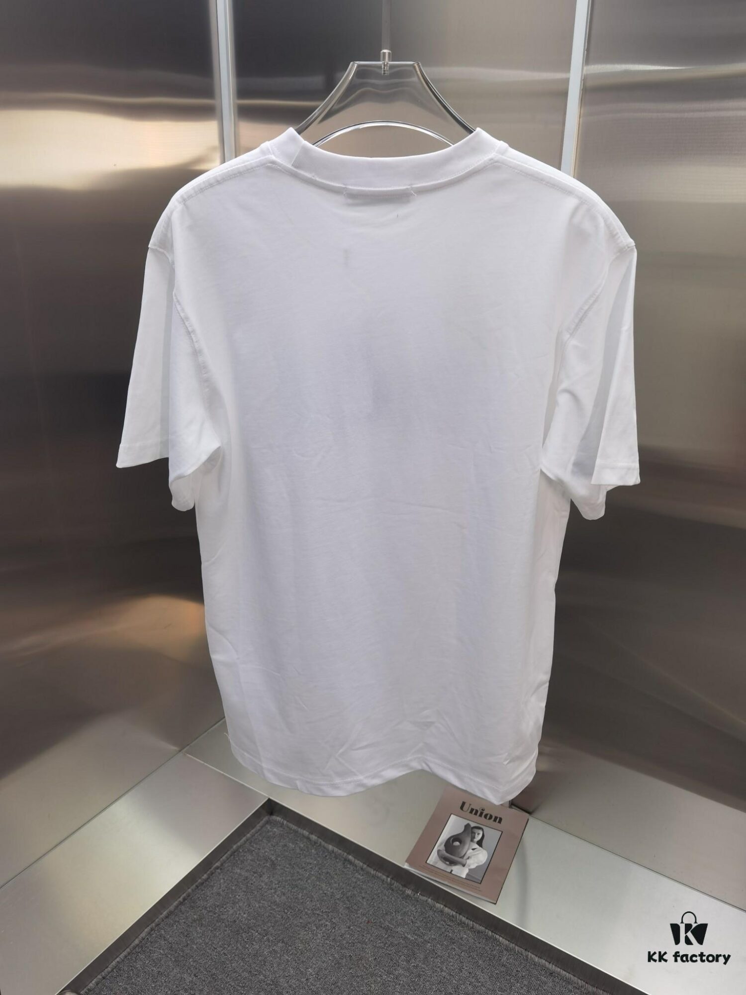 6931a02cccd8ab3d7af93e5f Dior D'Or (Top-tier Embroidered Version, Different from Standard Stock) Short Sleeve T-Shirt