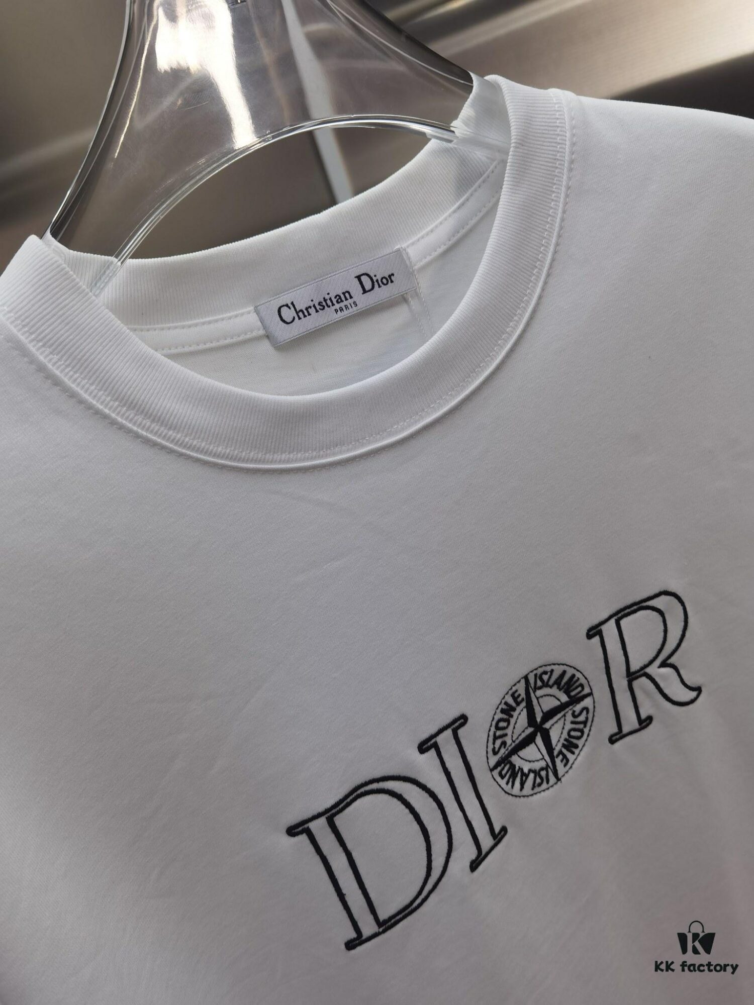 6931a02cccd8ab3d7af93e61 Dior D'Or (Top-tier Embroidered Version, Different from Standard Stock) Short Sleeve T-Shirt