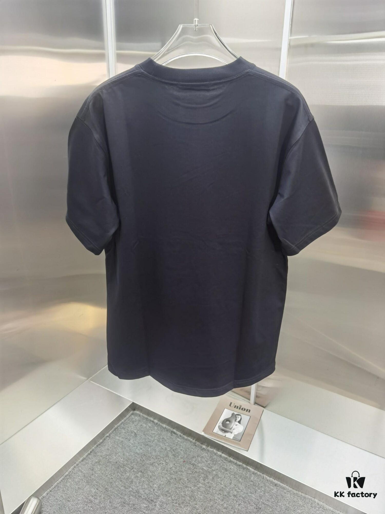 6931a02cccd8ab3d7af93e65 Dior D'Or (Embroidered Top-tier Version, Different from Regular Stock) Short Sleeve T-Shirt