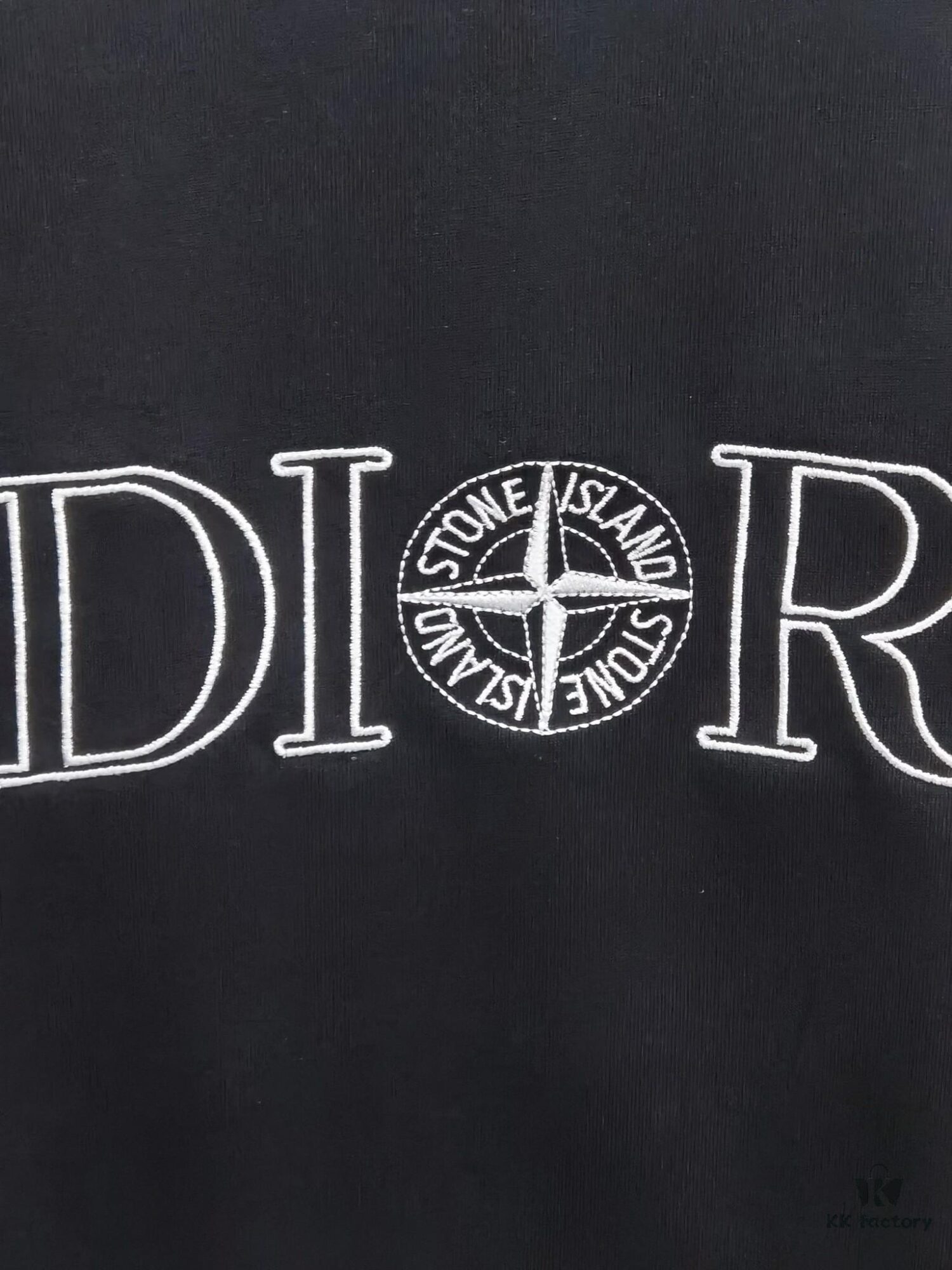 6931a02cccd8ab3d7af93e68 Dior D'Or (Embroidered Top-tier Version, Different from Regular Stock) Short Sleeve T-Shirt