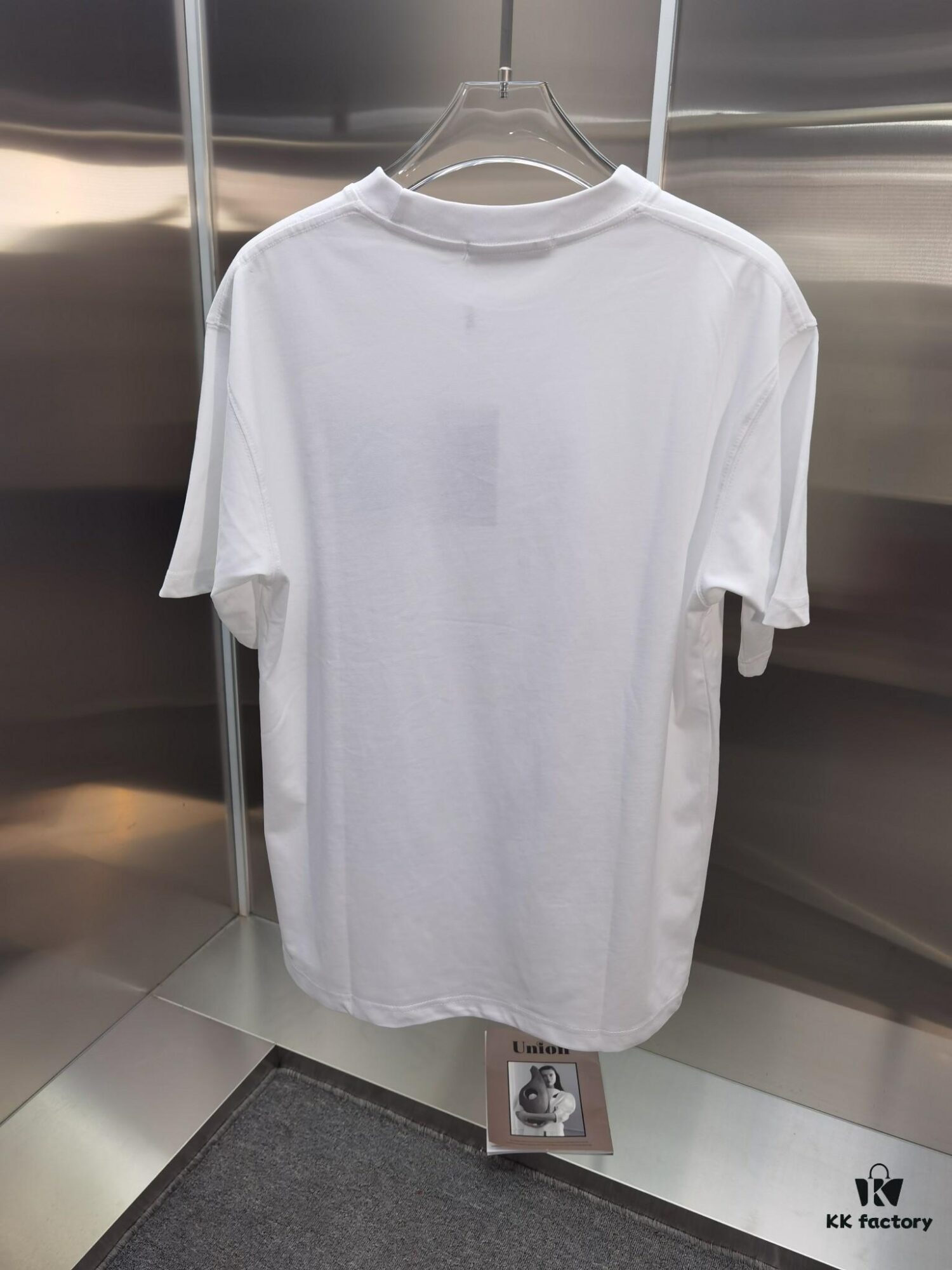 6931a02dccd8ab3d7af93e70 Dior D'OR Embroidered Premium Short Sleeve T-Shirt