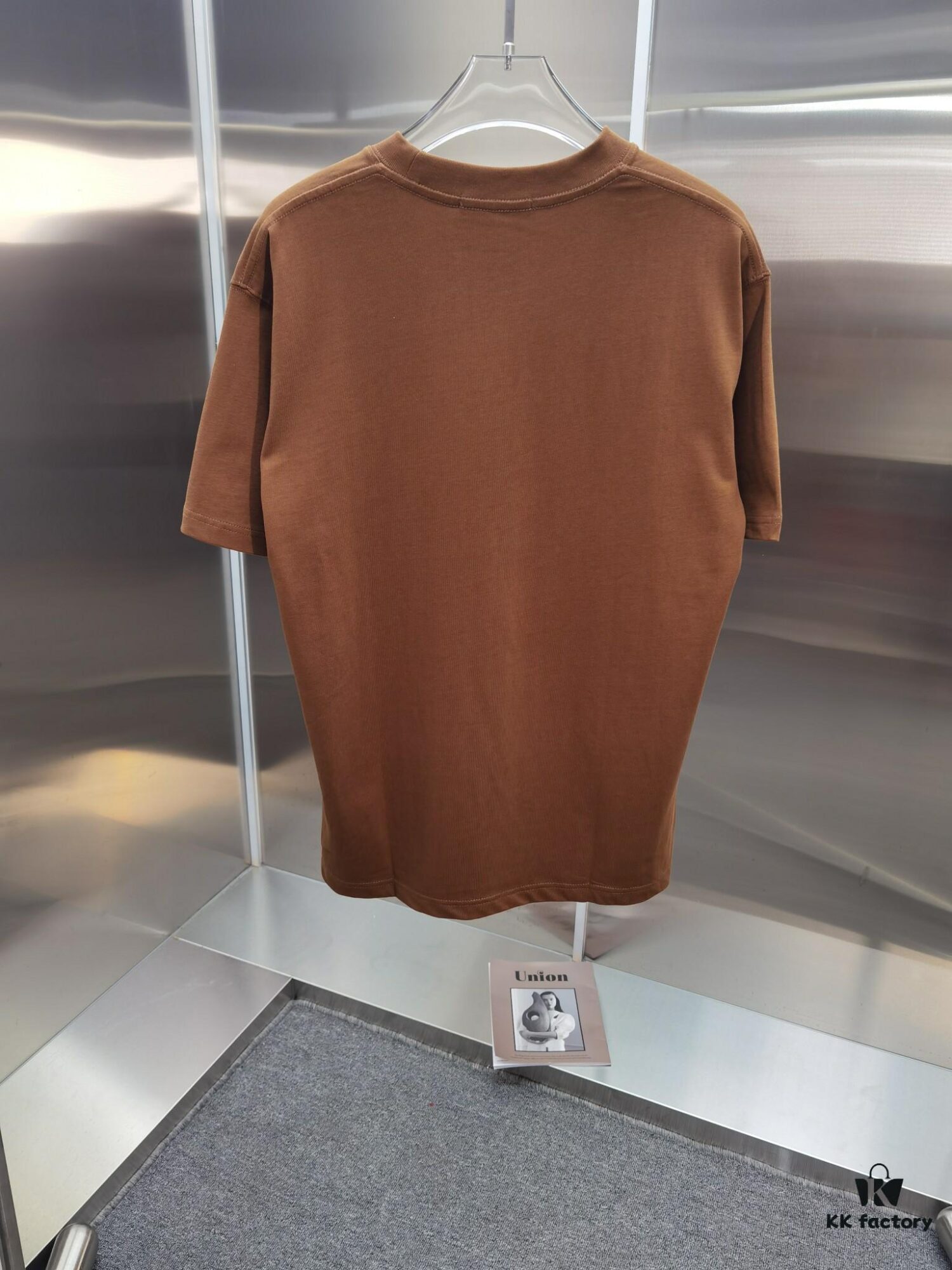 6931a02eccd8ab3d7af93e91 Dior D'Or (Embroidered Top-tier Version, Different from Regular Stock) Short Sleeve T-Shirt