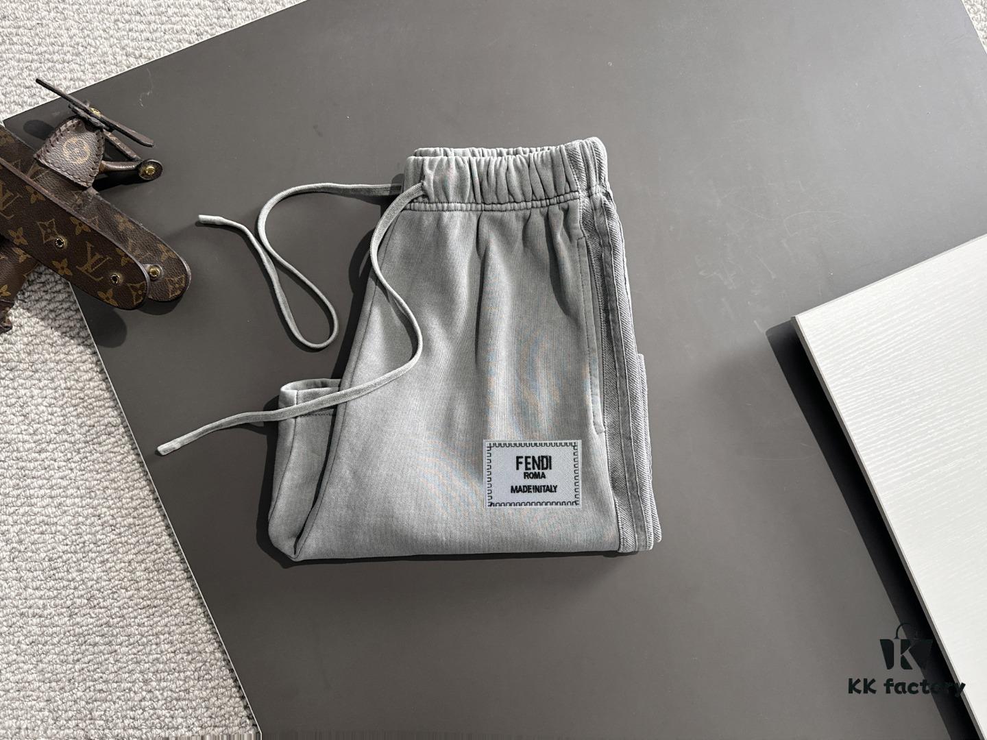 6931a038ccd8ab3d7af93f34 Dior 2025 Spring/Summer New Arrival High-End Elastic Waist Casual Solid Loose Shorts