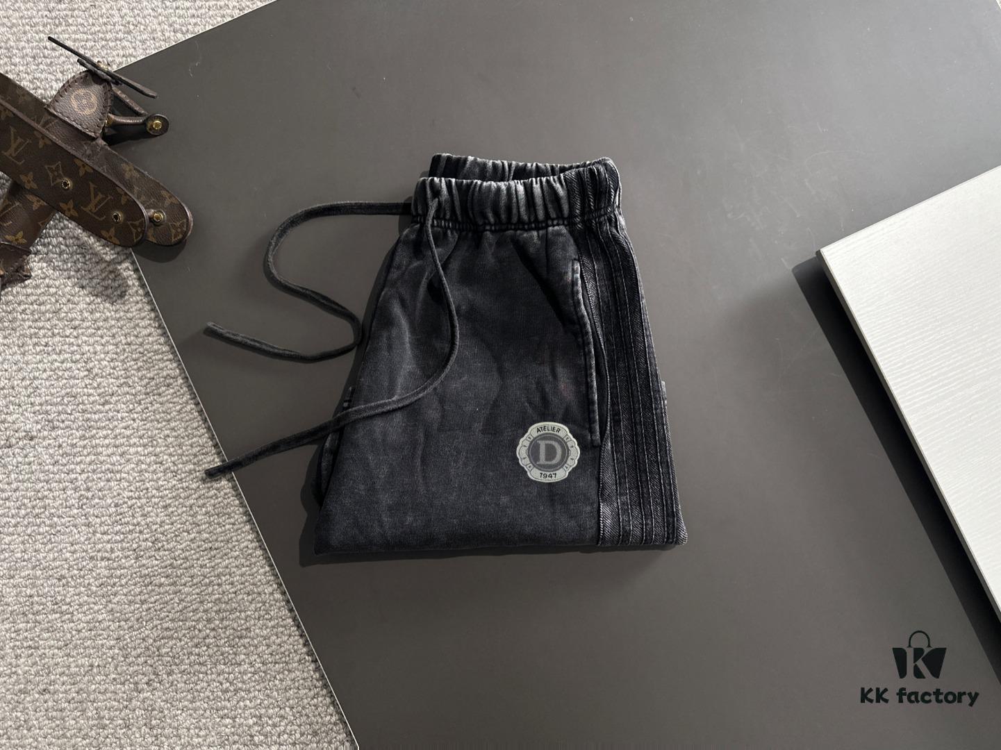 6931a039ccd8ab3d7af93f48 Dior 2025 Spring/Summer New Arrival High-End Elastic Waist Casual Solid Loose Shorts