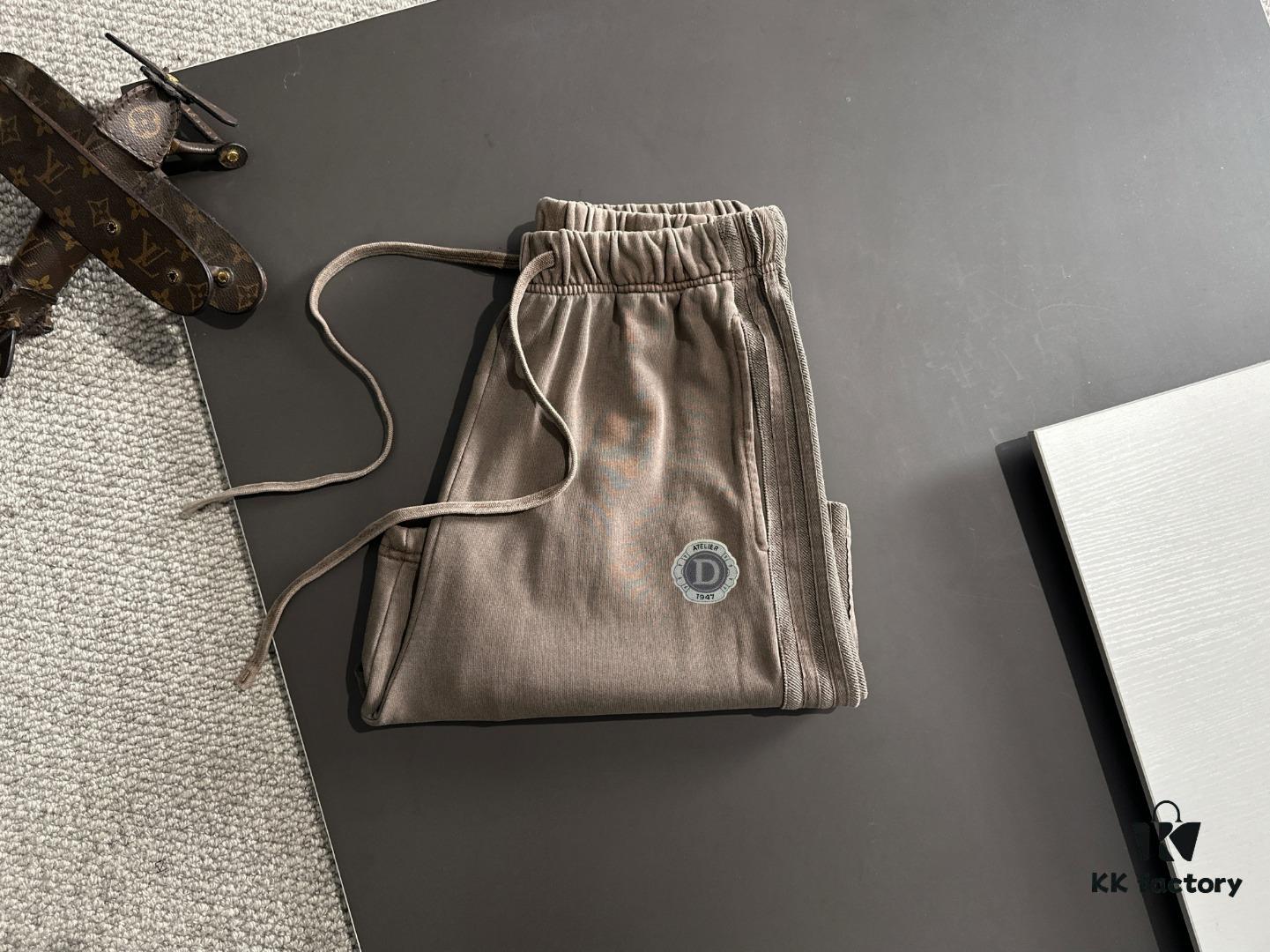 Dior 2025 Spring/Summer New Arrival High-End Elastic Waist Casual Solid Loose Shorts