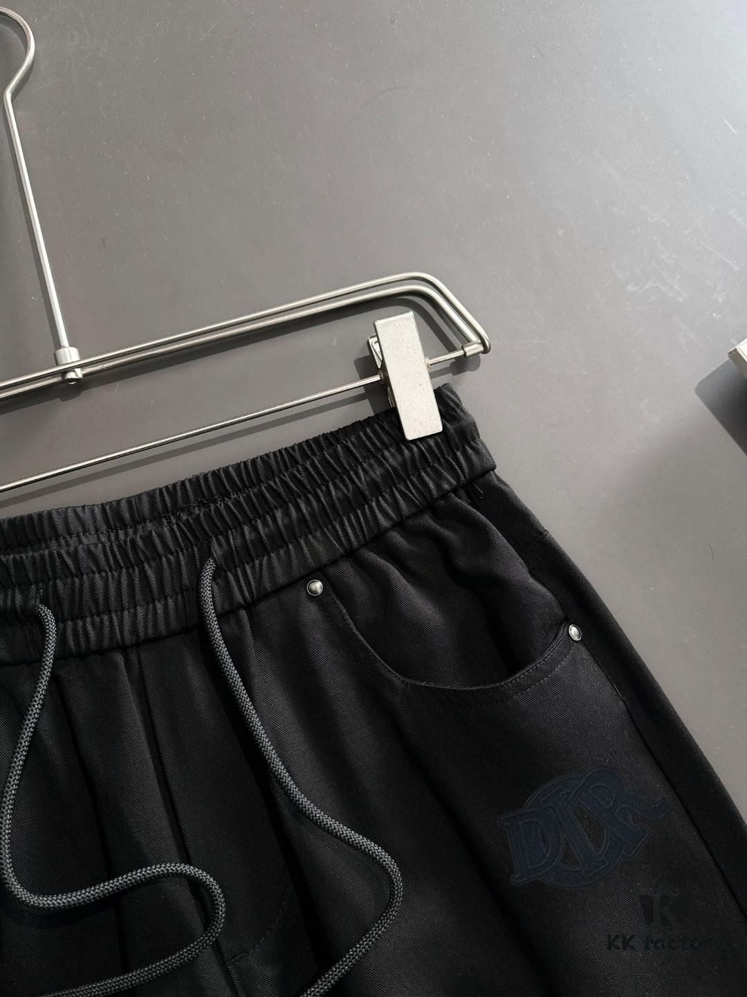 6931a03bccd8ab3d7af93f79 Dior 2025 Spring/Summer New Arrival Elastic Waist Casual Pants, Lightweight Custom Counter Fabric, Highly Breathable and Comfortable, Exquisite Details, Brand-Inspired Design Concept Reflecting High Quality, Soft and Smooth Touch