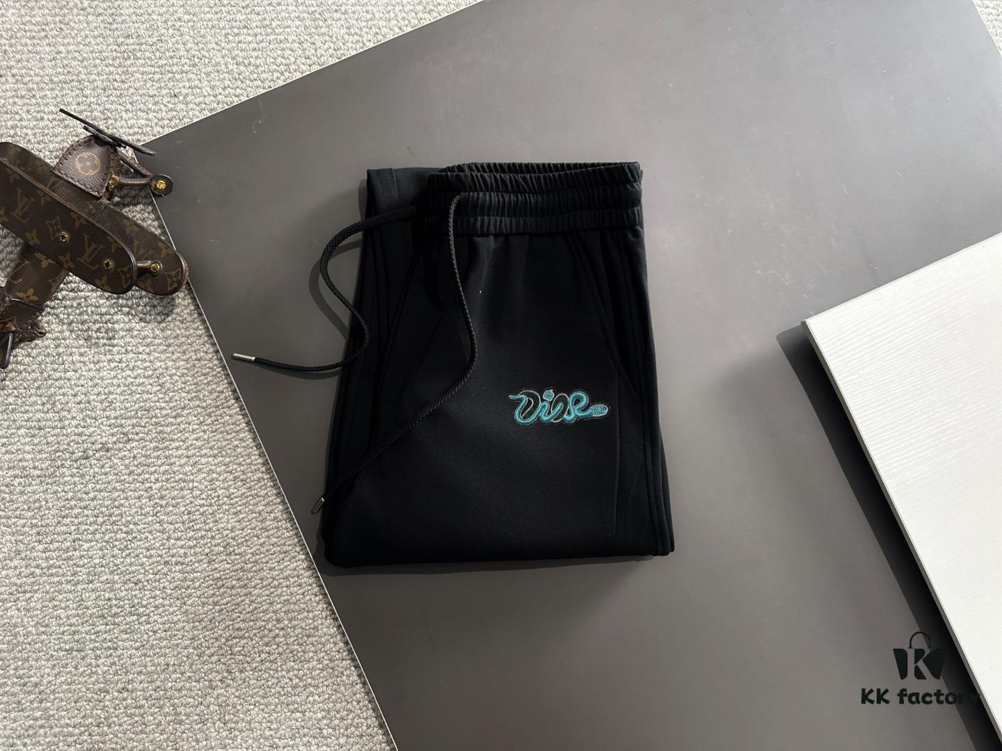 6931a03eccd8ab3d7af93fb4 Dior 2025 Spring/Summer New Arrival Elastic Waist Casual Pants, Lightweight Premium Counter Custom Fabric, Highly Breathable and Comfortable, Exquisitely Designed with Brand Identity, Superior Quality, Soft and Smooth Touch, Stylish Relaxed Cut with Excellent Fit