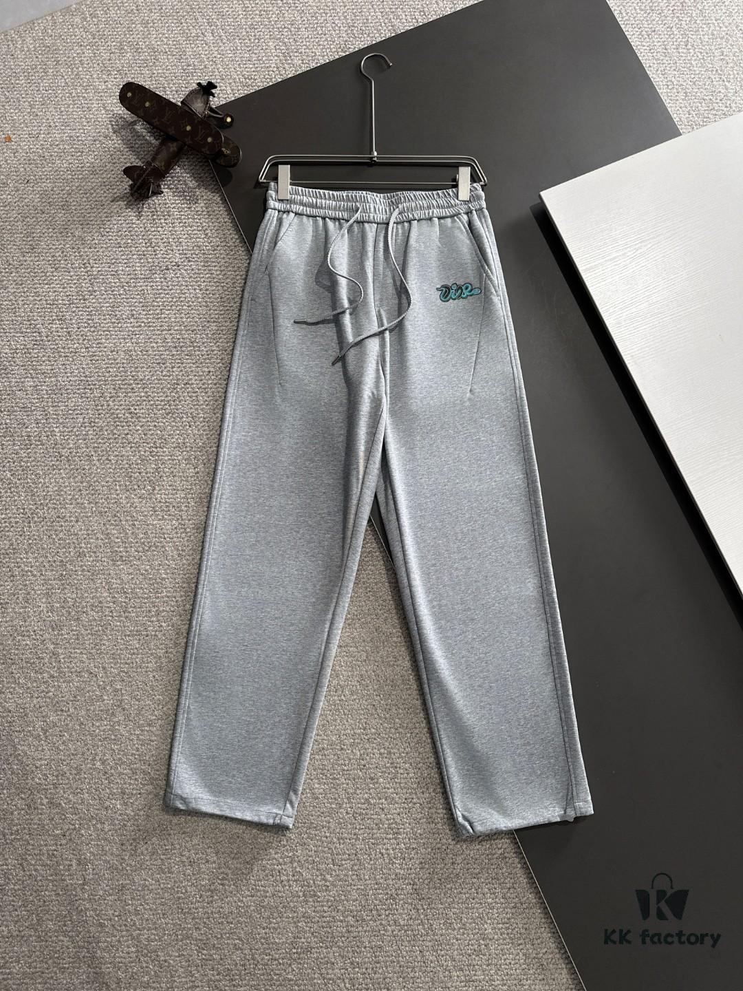 6931a03eccd8ab3d7af93fb6 Dior 2025 Spring/Summer New Arrival Elastic Waist Casual Pants, Lightweight Custom Counter Fabric, Highly Breathable and Comfortable, Exquisitely Designed with Brand Elements Reflecting High Quality, Soft and Smooth Touch, Stylish Relaxed Cut with Excellent Fit