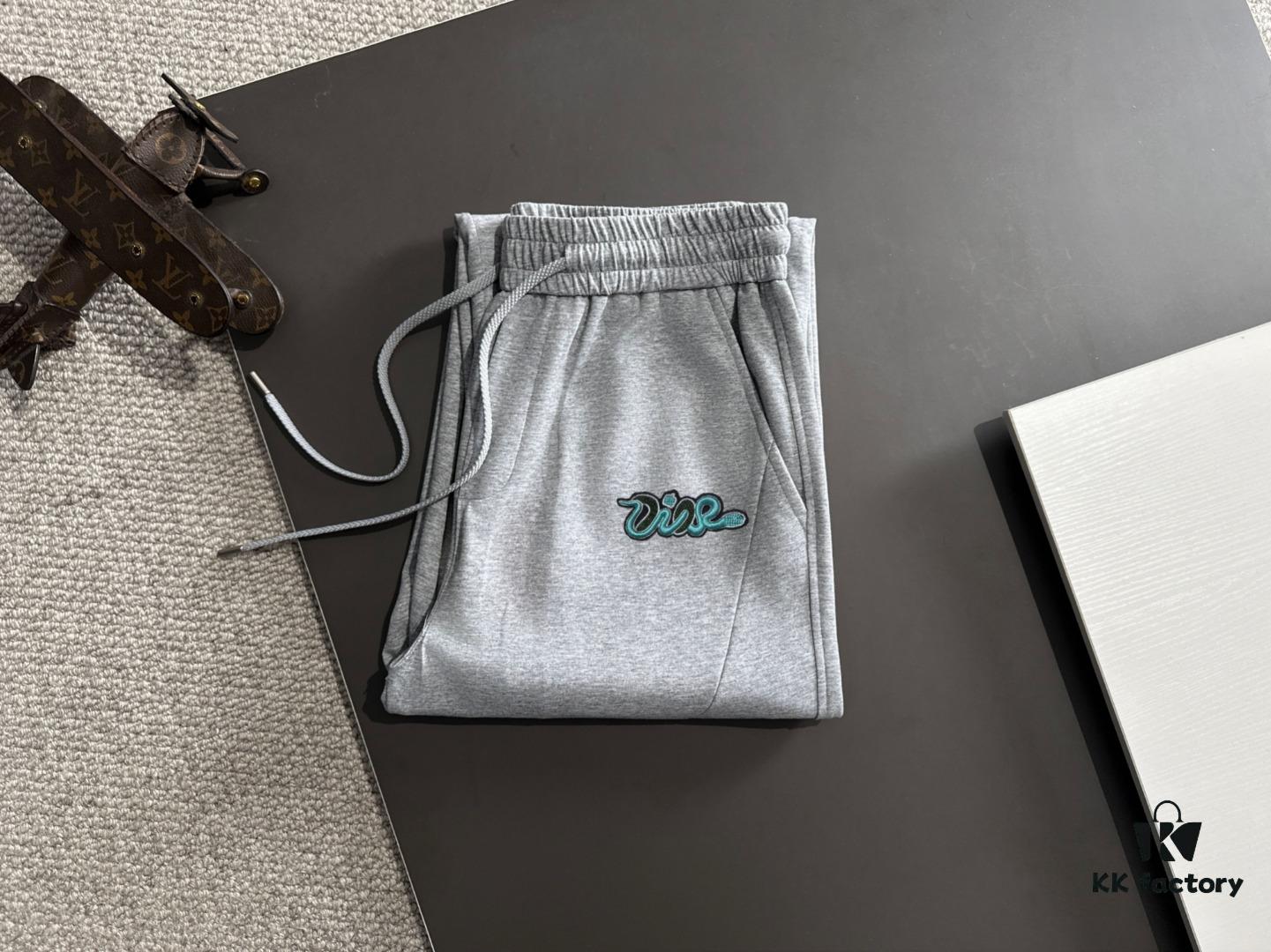 6931a03eccd8ab3d7af93fbd Dior 2025 Spring/Summer New Arrival Elastic Waist Casual Pants, Lightweight Custom Counter Fabric, Highly Breathable and Comfortable, Exquisitely Designed with Brand Elements Reflecting High Quality, Soft and Smooth Touch, Stylish Relaxed Cut with Excellent Fit