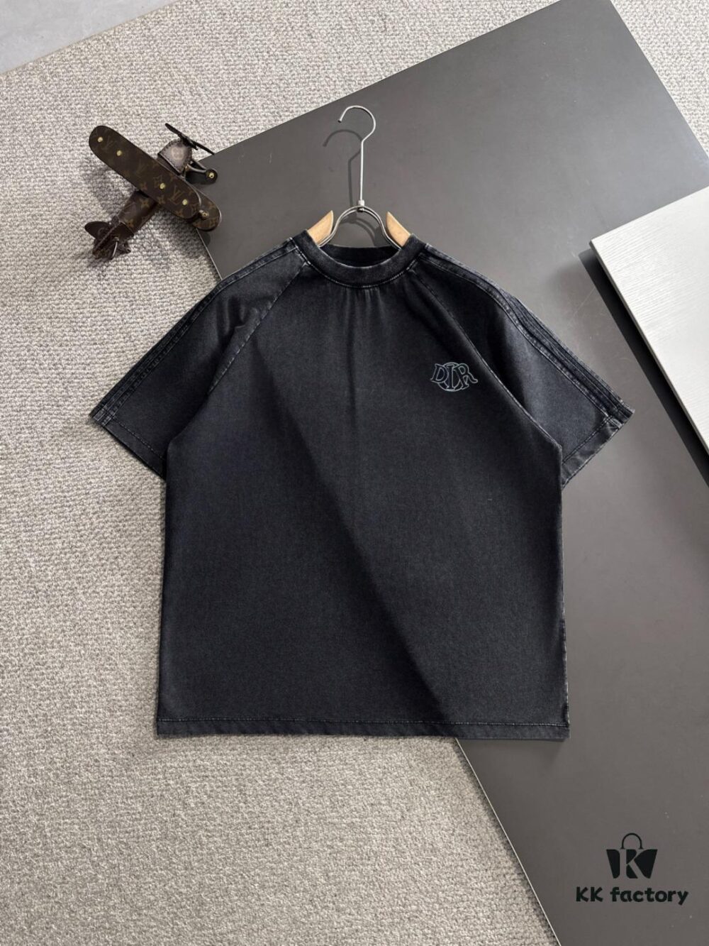 6931a040ccd8ab3d7af93fdb High-Quality DIOR Men's Tie-Dye Washed Short-Sleeve T-Shirt 2025 Spring/Summer New Arrival