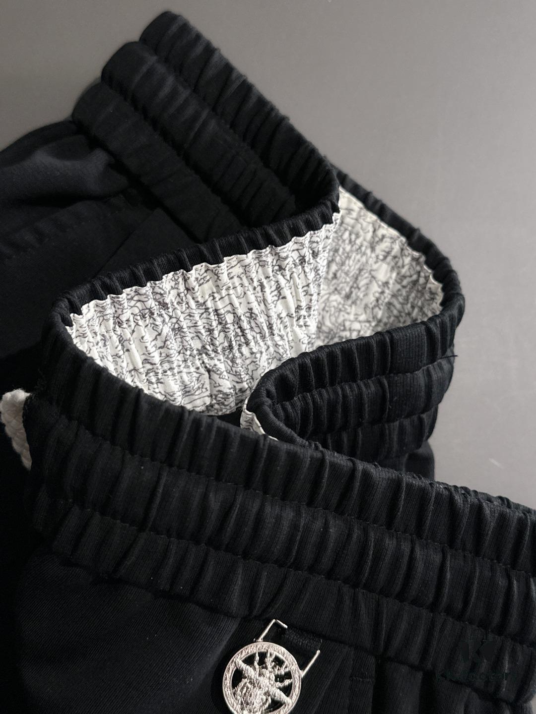 6931a042ccd8ab3d7af94018 DIOR 2025 Spring/Summer New Arrival Elastic Waist Casual Pants, Lightweight Custom Counter Fabric, Highly Breathable and Comfortable, Exquisitely Designed with Brand Elements for Premium Quality, Soft and Smooth Touch, Stylish Relaxed Cut with Excellent Fit