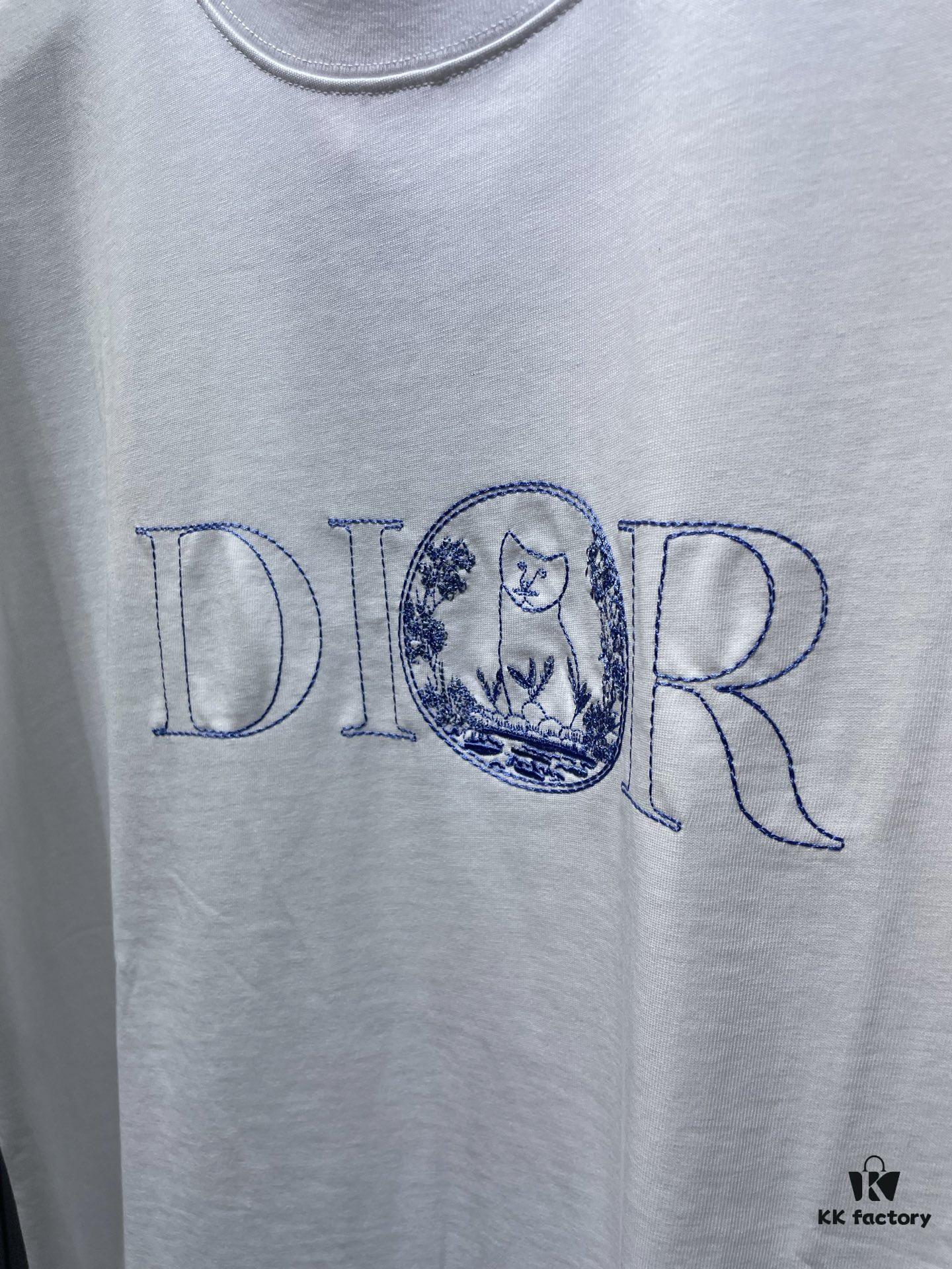 6931a04fccd8ab3d7af9410f DIOR Letter Embroidered Badge Logo Short Sleeve T-Shirt