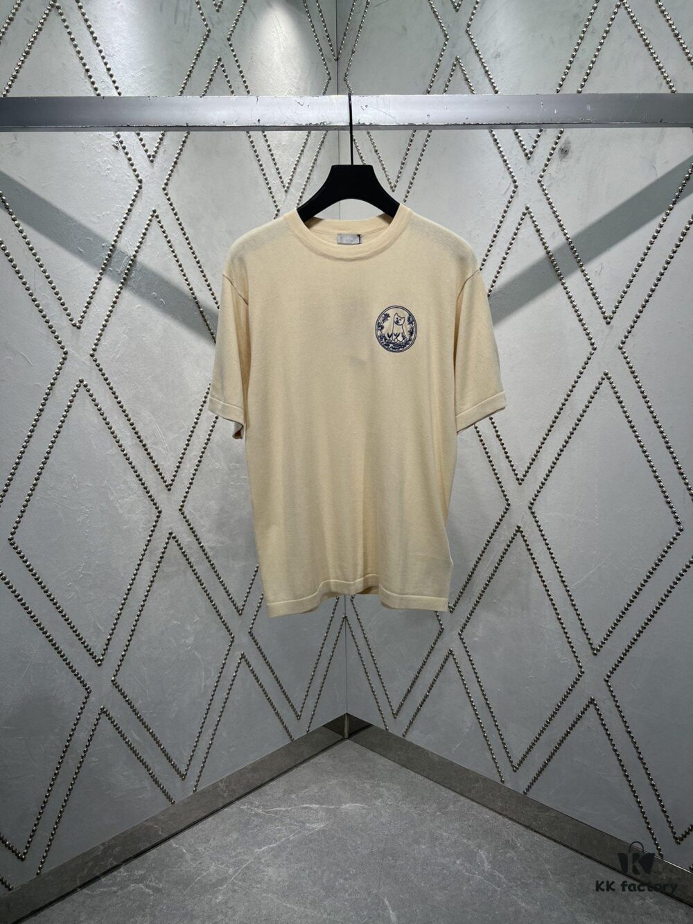 6931a055ccd8ab3d7af94198 Dior 25SS New Arrivals Knit T-Shirt from the DIOR AND HYLTON NEL Collaboration Collection