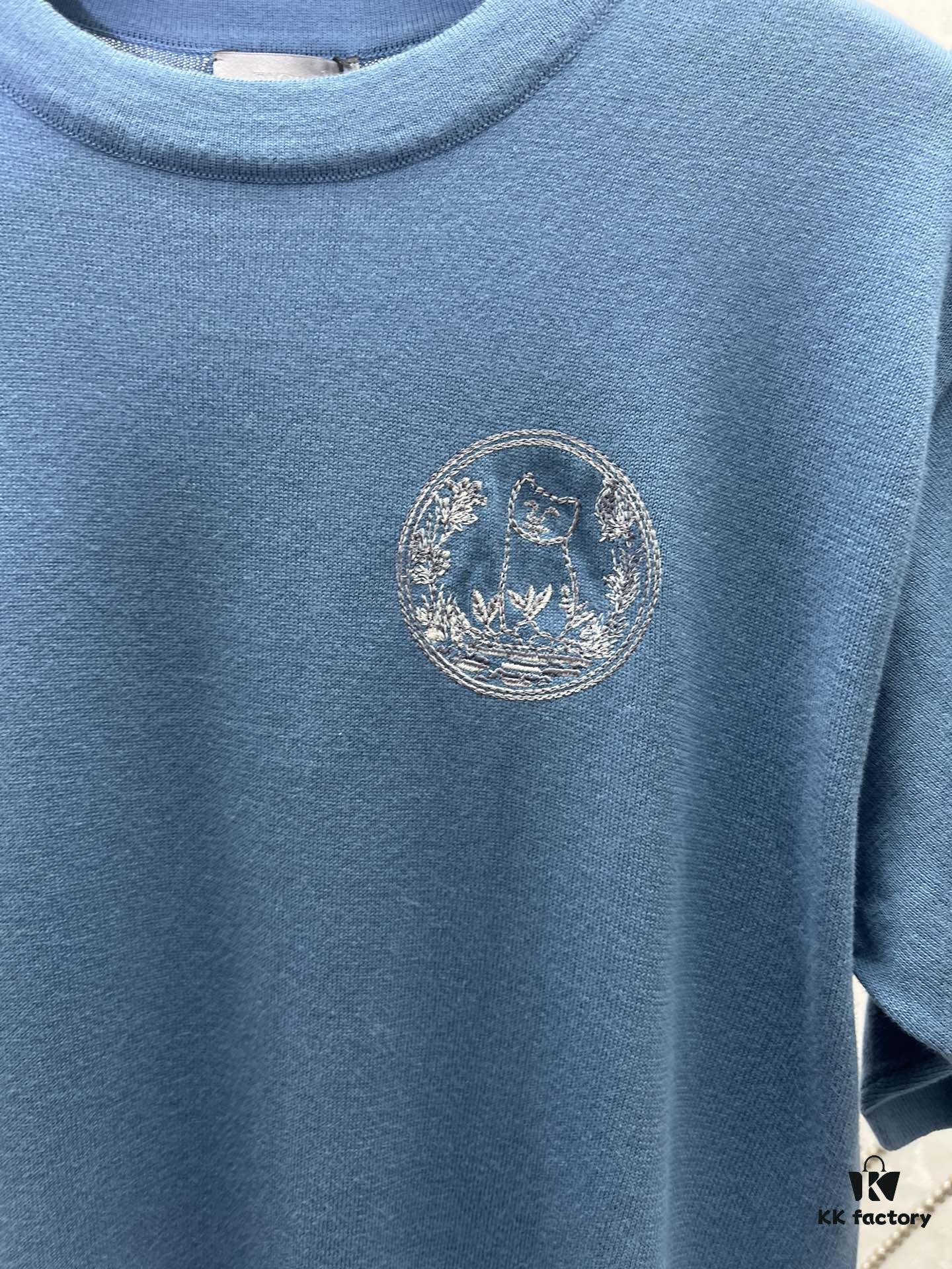 6931a056ccd8ab3d7af941a5 Dior 25SS New Knit T-Shirt from the DIOR AND HYLTON NEL Collaboration Collection