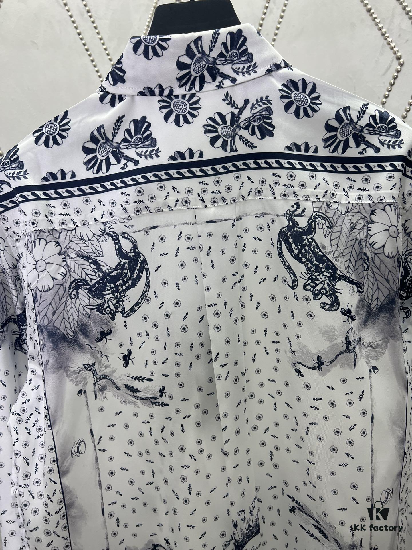 6931a057ccd8ab3d7af941bc Dior 25SS New Arrival Shirt from the DIOR AND HYLTON NEL Collaboration Collection, Interpreting the Artist's Artistic Vision. Crafted from White Mulberry Silk Twill, Featuring an Oversized Silhouette and Concealed Button Closure. Stylish Design Perfectly Matches Other Pieces from This Limited Series