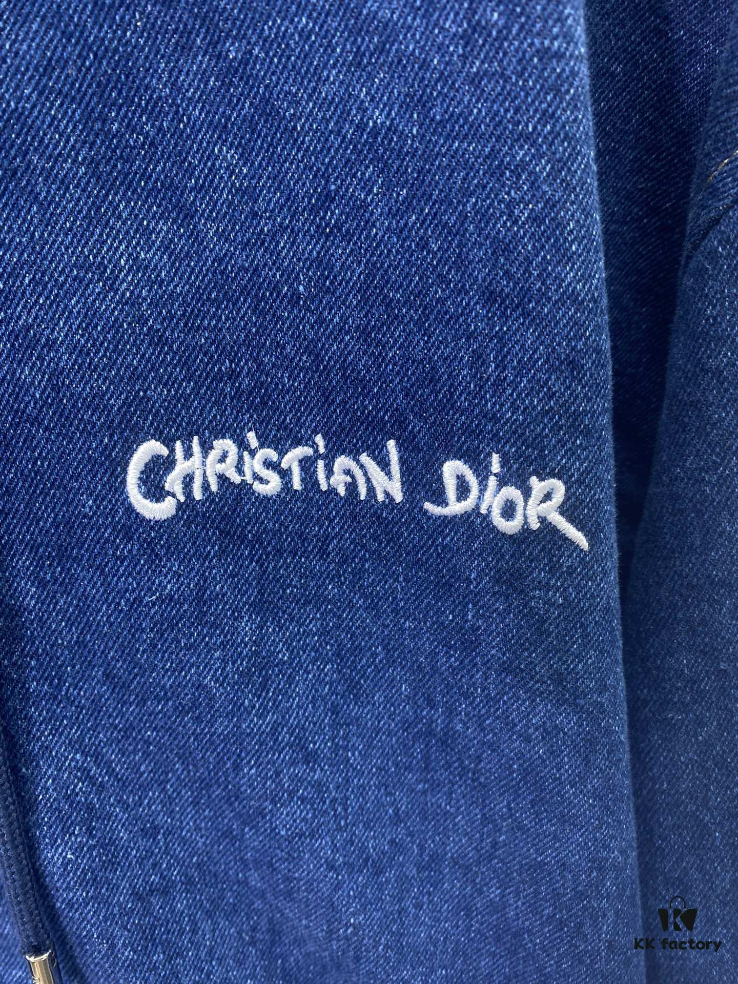 6931a058ccd8ab3d7af941cc Dior 24SS New Arrival Hooded Jacket with Christian Dior Tag Embroidery, Fashionably Reinterpreting the Iconic Dior Logo