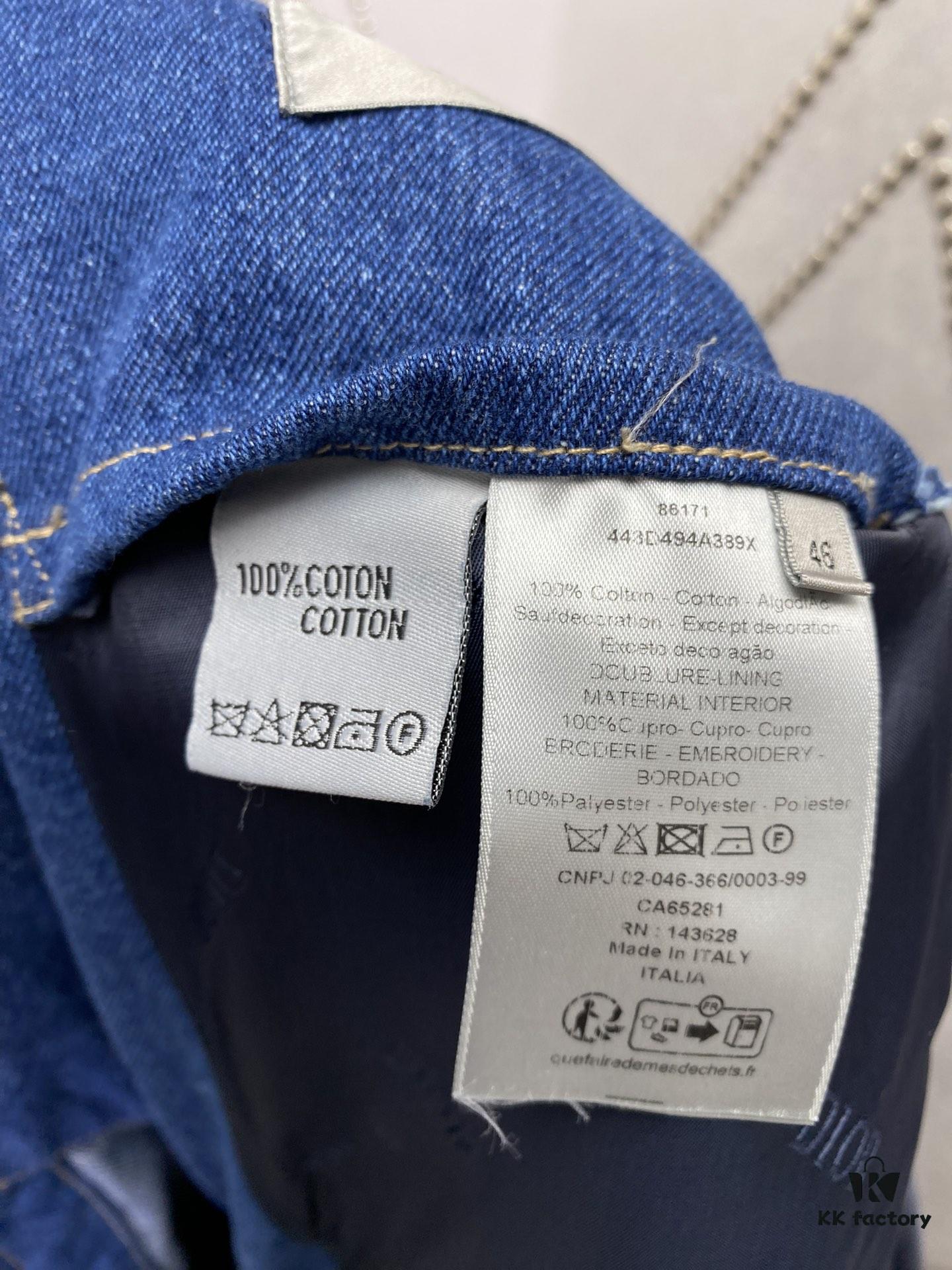 6931a058ccd8ab3d7af941d1 Dior 24SS New Arrival Hooded Jacket with Christian Dior Tag Embroidery, Fashionably Reinterpreting the Iconic Dior Logo