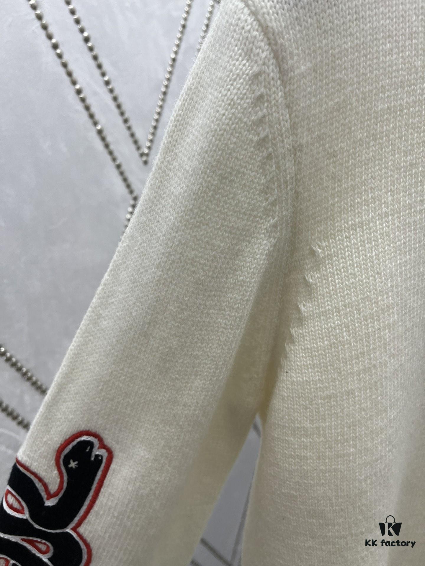 6931a059ccd8ab3d7af941e9 Dior 25SS New Arrival Knitwear from the DIOR AND KAWS Limited Edition Collection. Crafted from white and yellow wool knit fabric, one sleeve features the DIOR AND KAWS signature embroidery, reinterpreting the Dior logo with a colorful serpentine design. The hem and cuffs are finished with contrasting details, perfect for pairing with classic jeans or shorts to create a striking look.