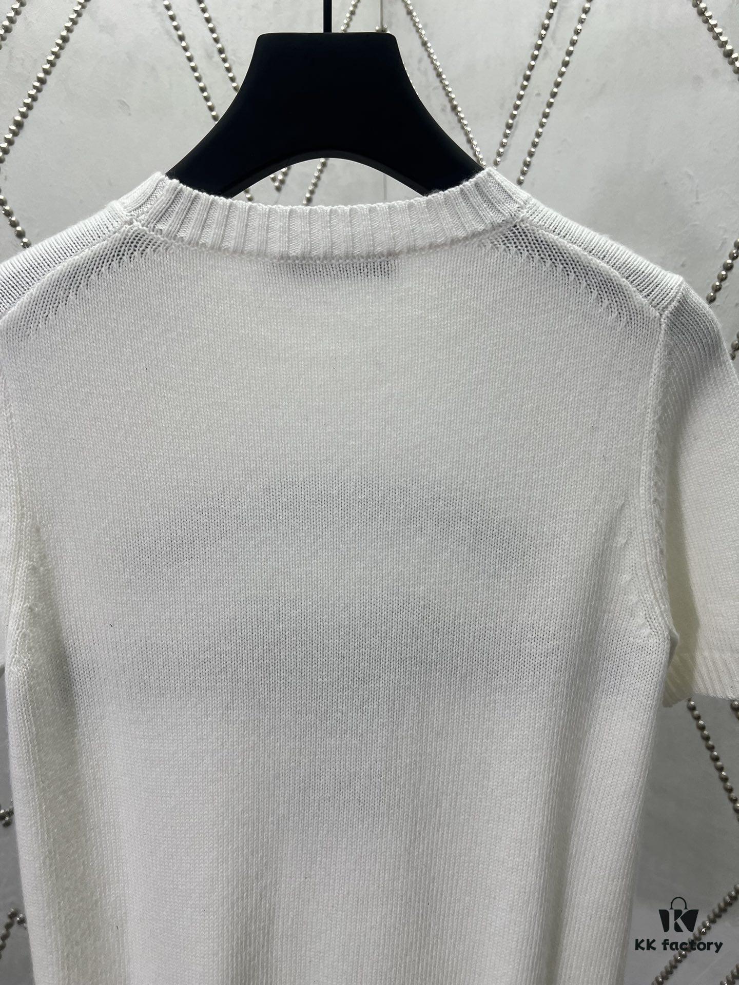 6931a05bccd8ab3d7af94214 Dior 25SS New Arrival Knitwear Elegant and Stylish