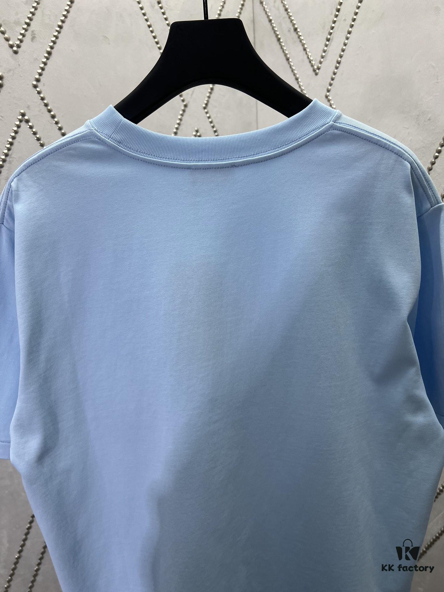 6931a05bccd8ab3d7af9421e Dior 25SS New Arrival T-Shirt Featuring Signature Motif from the Dior and Hylton Nel Collaboration Collection