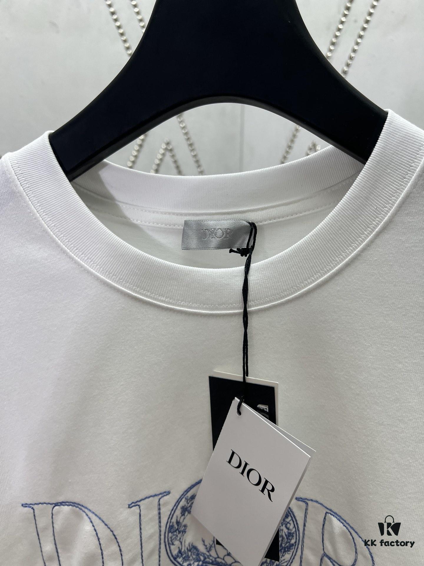 6931a05cccd8ab3d7af94223 Dior 25ss New Arrival T-Shirt Featuring Signature Motif from the Dior and Hylton Nel Collaboration Collection This Season. Crafted from Premium White Cotton Jersey, This Classic Silhouette Boasts a Ribbed Round Neckline and Embroidered Detailing on the Chest for Elevated Style. Designed with a Relaxed Fit, Perfectly Paired with Sweatpants or Jeans.