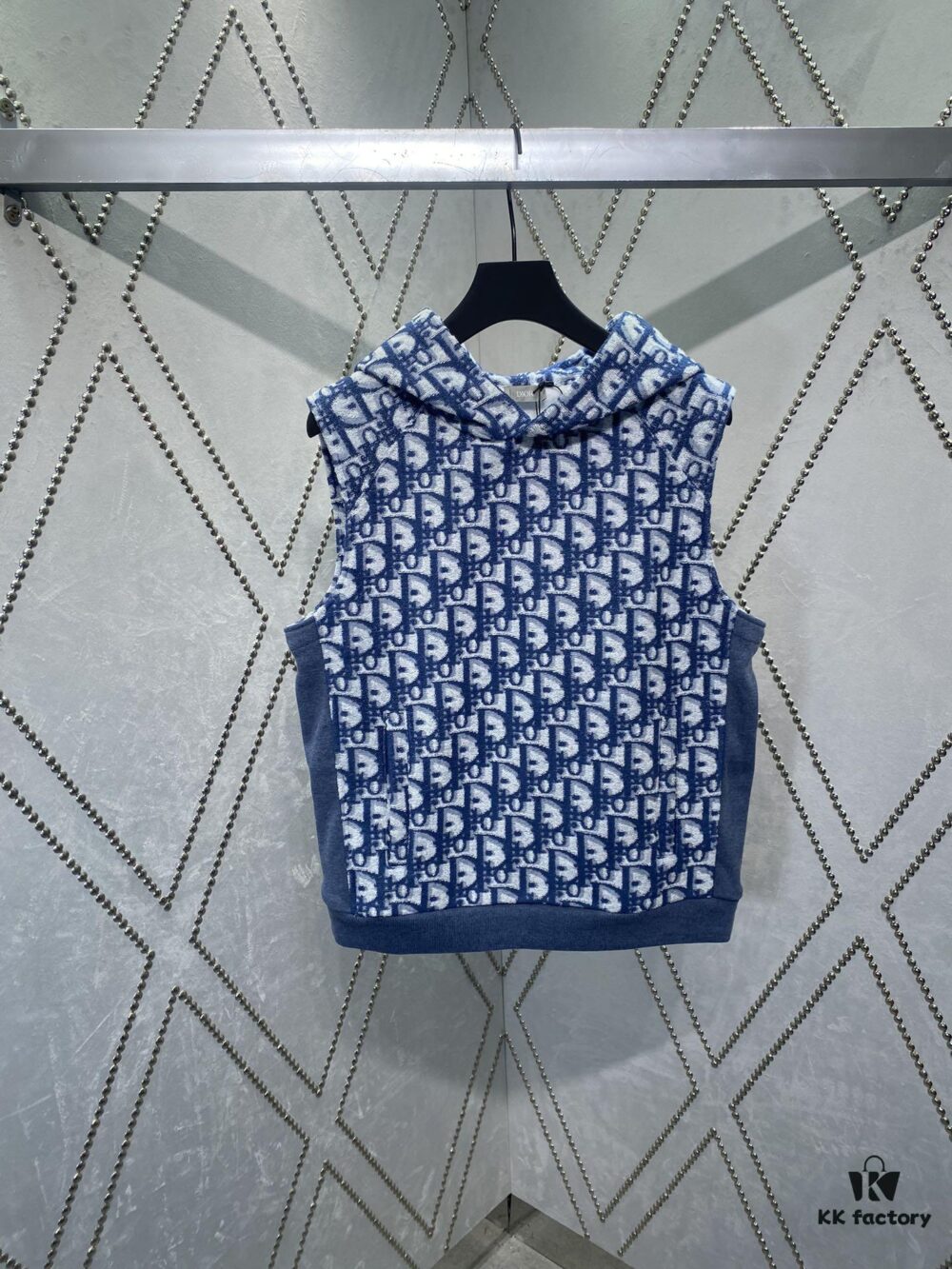 6931a05eccd8ab3d7af94248 Dior 24SS New Arrival Sleeveless Hooded Sweatshirt from the 2024 Beachwear Capsule Collection, Featuring the Iconic Oblique Print