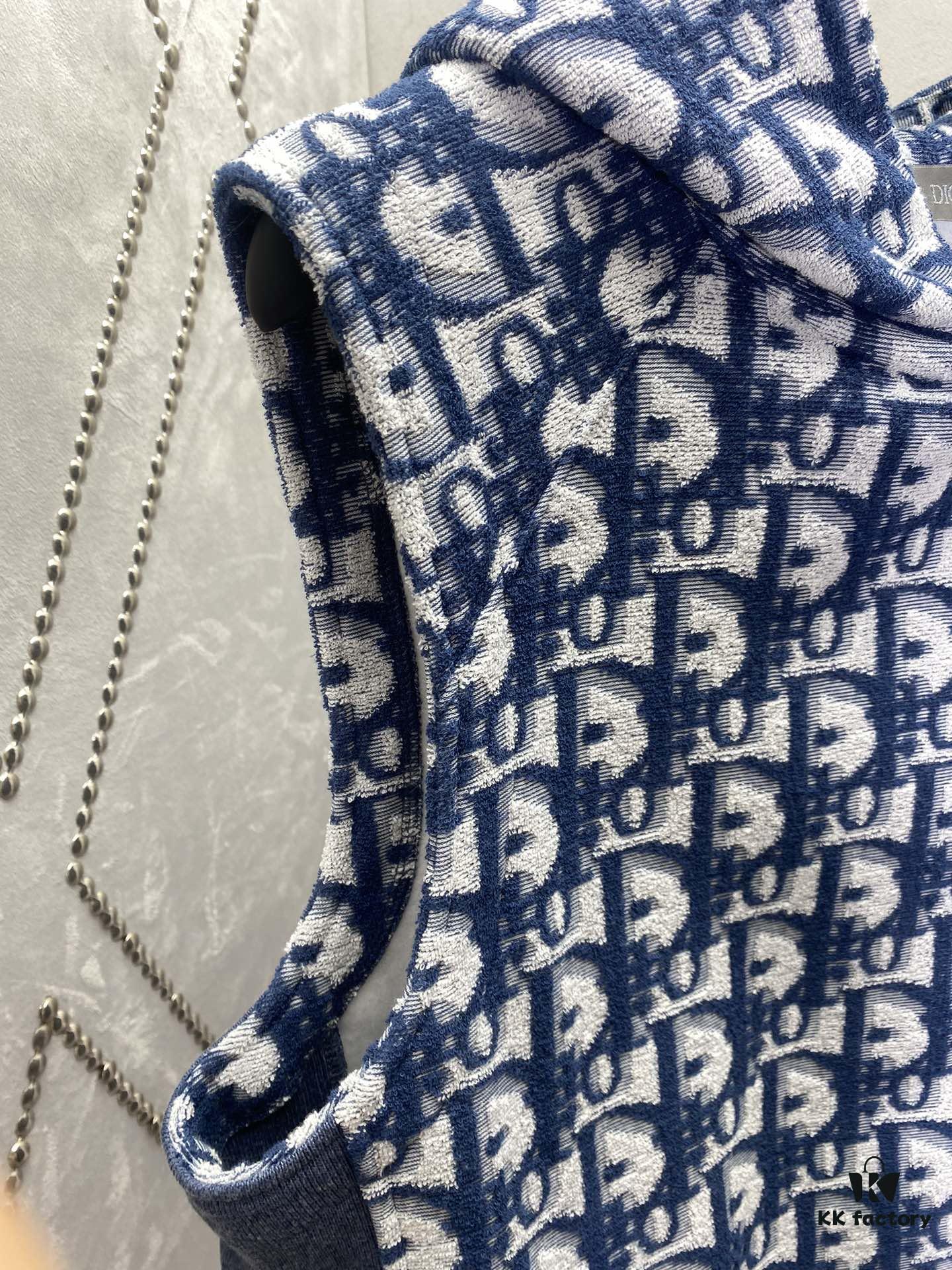 6931a05eccd8ab3d7af9424b Dior 24SS New Arrival Sleeveless Hooded Sweatshirt from the 2024 Beachwear Capsule Collection, Featuring the Iconic Oblique Print