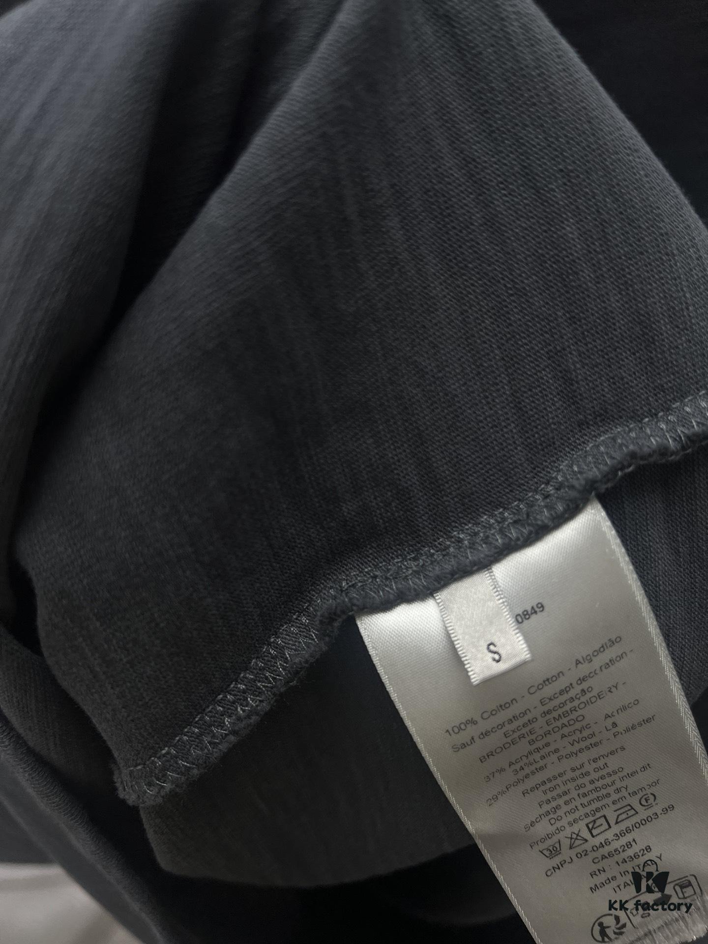 6931a05fccd8ab3d7af94269 Dior 25SS New Arrival T-Shirt from the Dior and Hylton Nel Collaboration Collection Features 'Dior For My Real Friends' Logo
