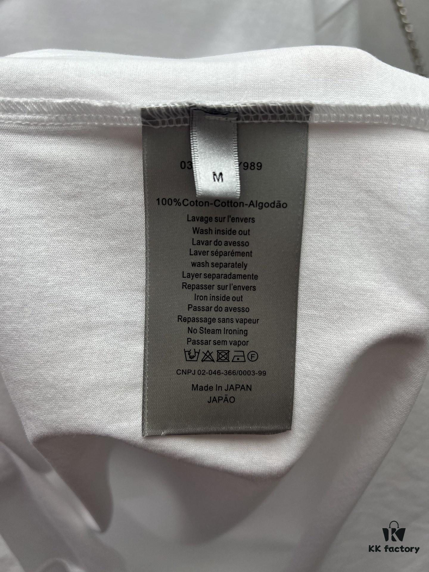 6931a064ccd8ab3d7af942c4 Dior 25SS New Arrival T-Shirt Featuring Dior Archives Labels