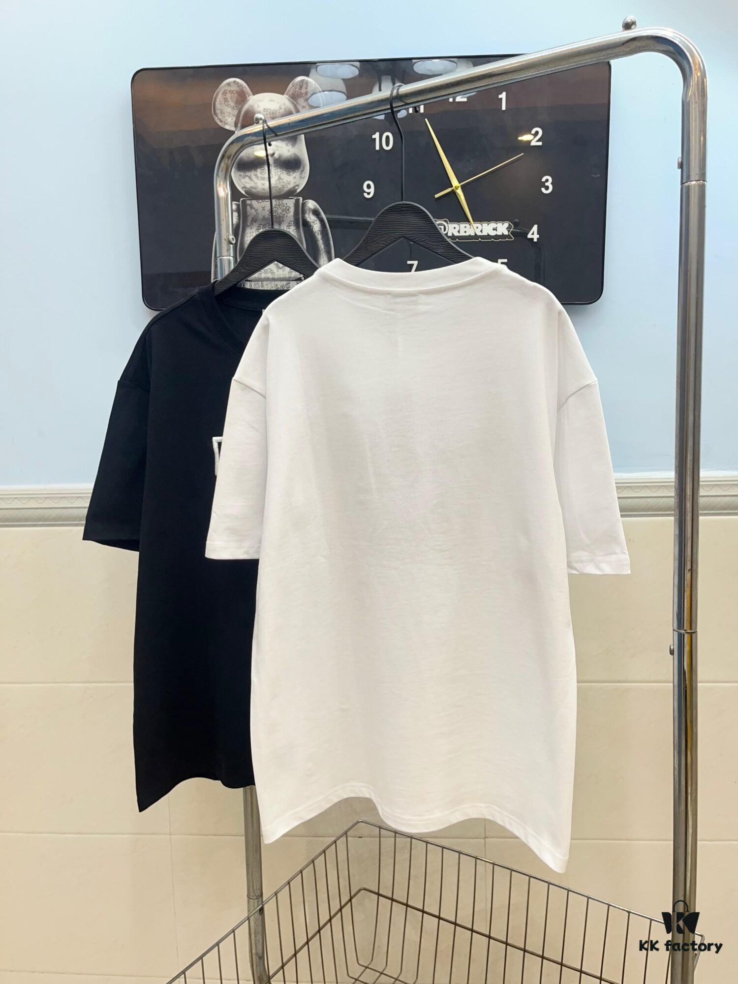 6931a065ccd8ab3d7af942e4 DIOR Dior Embroidered Round Neck Short Sleeve T-Shirt, 280g Double-Layer Pure Cotton Fabric, Exquisite Thousands-of-Needle Embroidery on Chest, Soft and Comfortable Fit, Premium Three-Label Version, Unisex Design