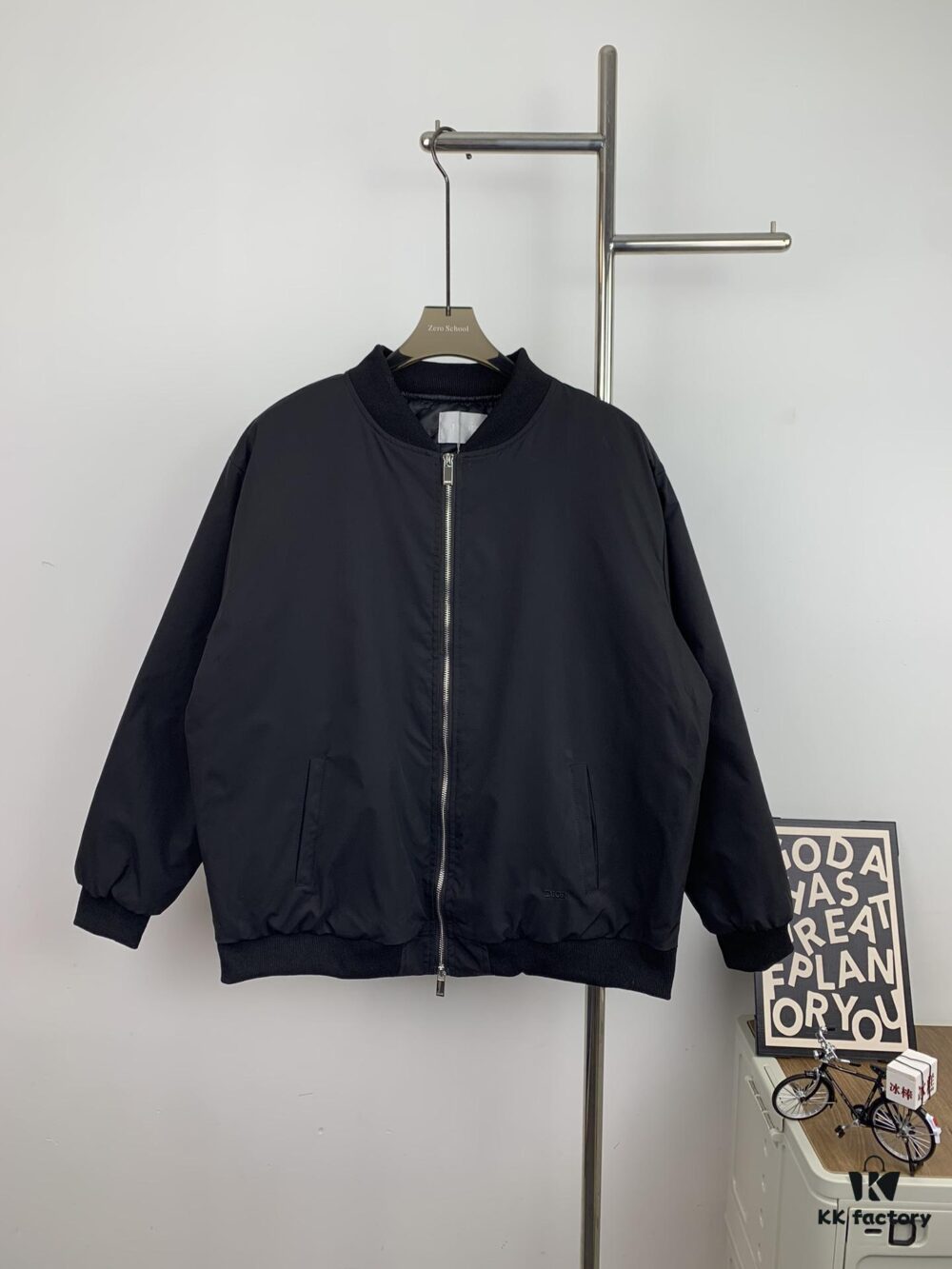6931a06accd8ab3d7af94341 New Dior CD23SS Embroidered Back Letter Pilot Jacket Coat - Thickened Cotton Outerwear for Fall and Winter, Unisex