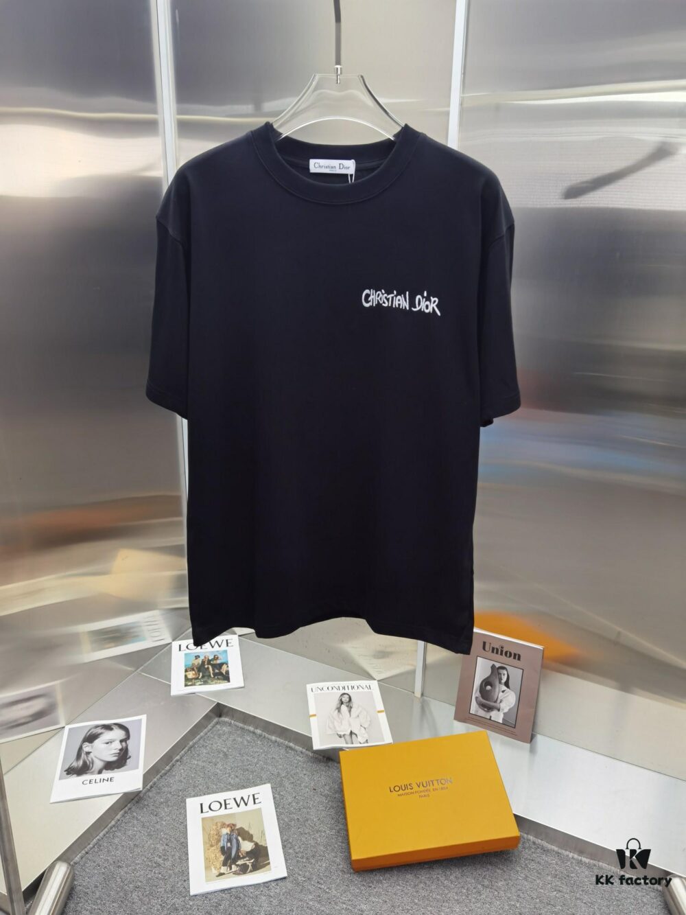 6931a075ccd8ab3d7af94424 Dior D'OR (Embroidered Top-Tier Version, Different from Standard Stock) Short Sleeve T-Shirt
