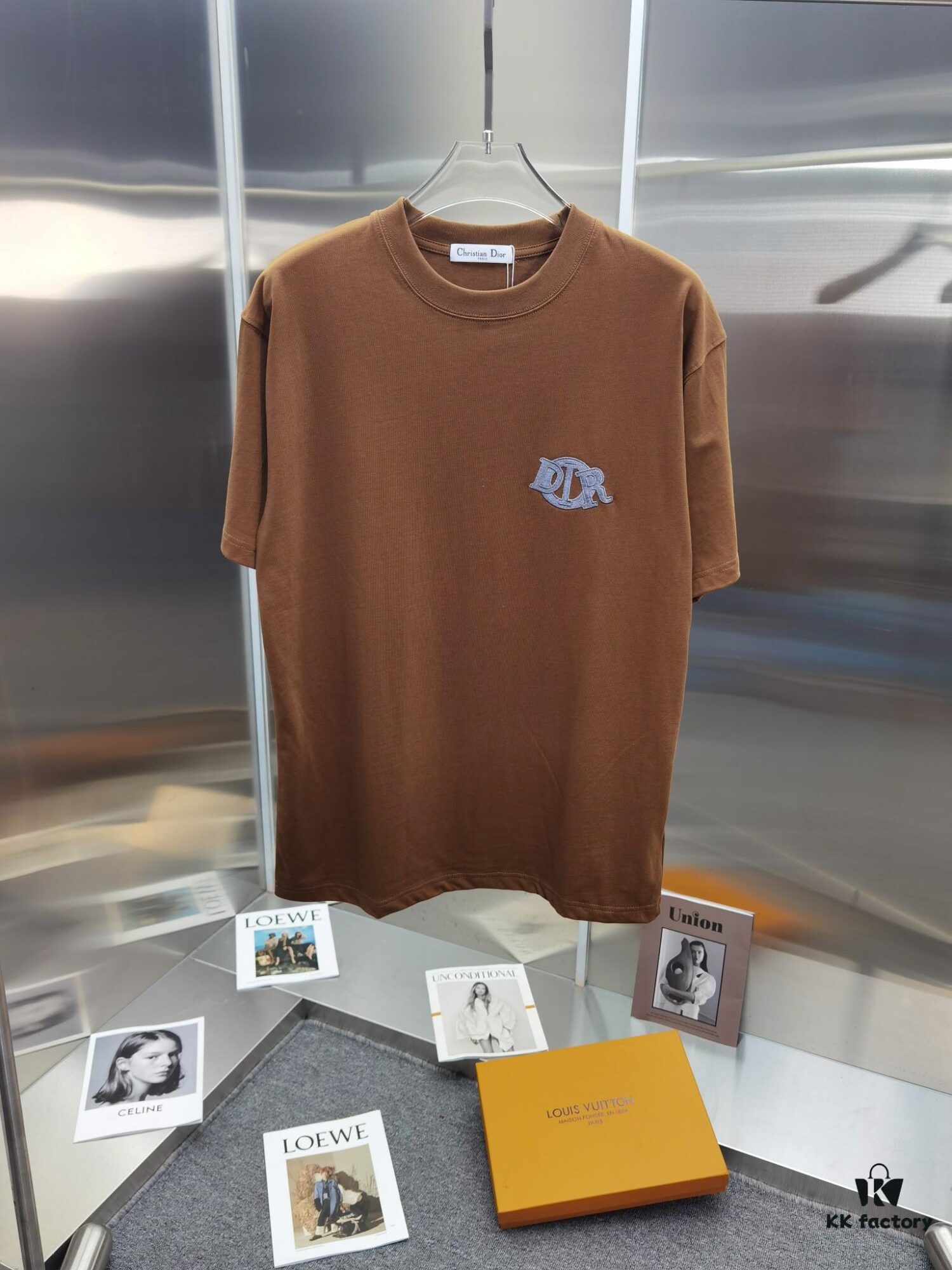 6931a078ccd8ab3d7af94451 Dior D'Or (Embroidered Premium Version, Different from Standard Stock) Short Sleeve T-Shirt