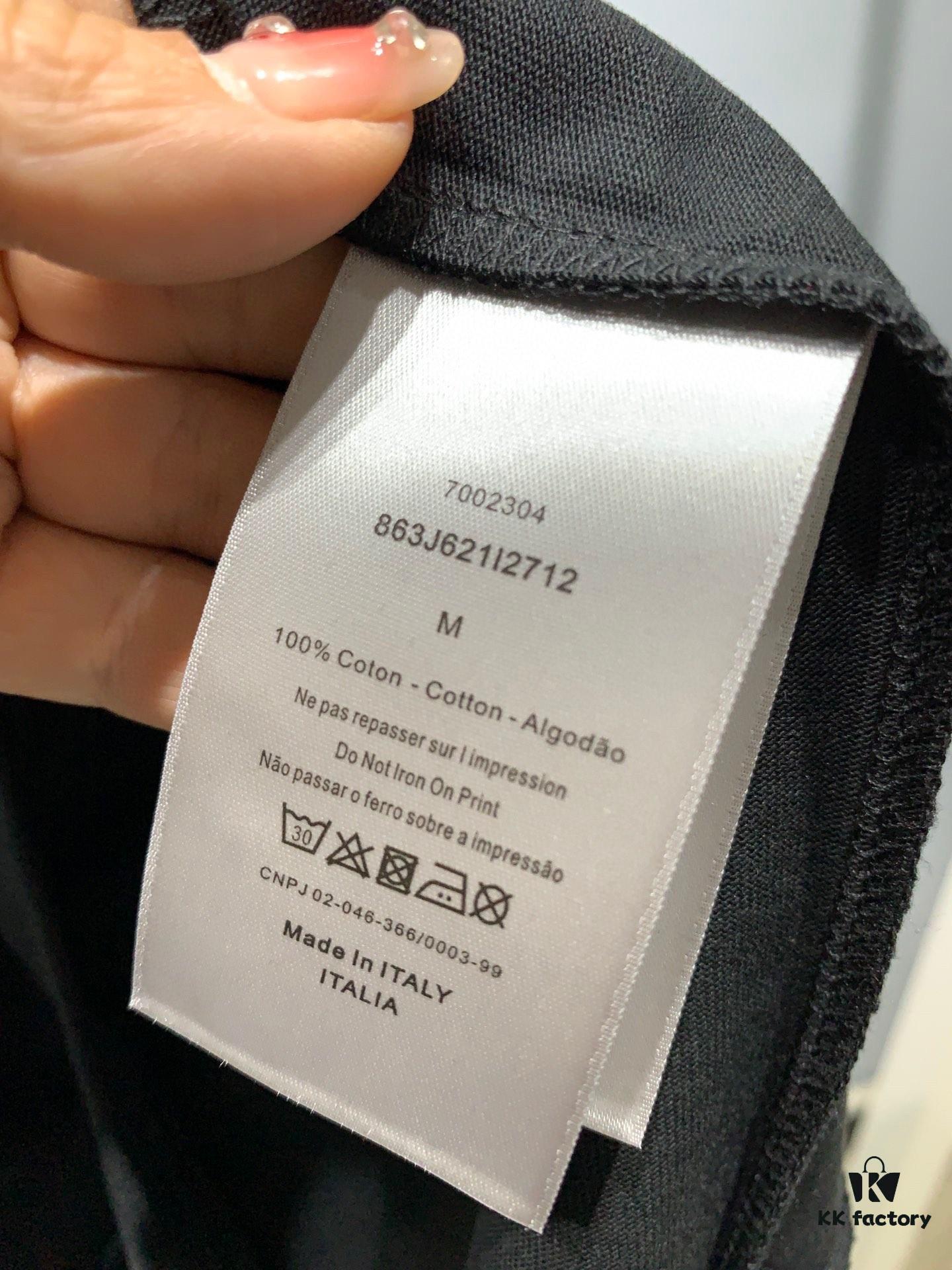 6931a07cccd8ab3d7af944a4 Dior Christian Dior Couture Blade Embroidery T-Shirt