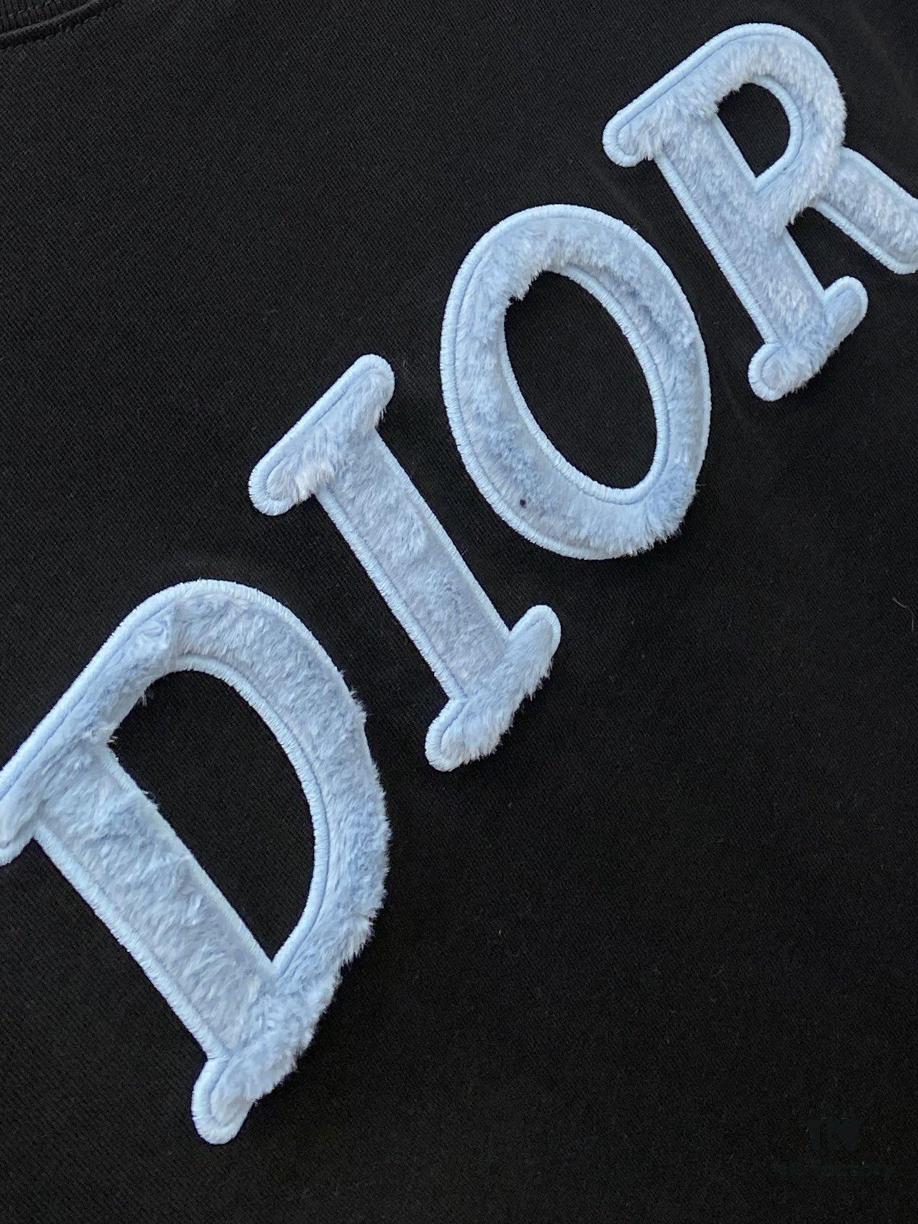 6931a07fccd8ab3d7af944e2 Dior 2025 Latest Short Sleeve T-Shirt, Stylish and Fashionable with Exquisite Embroidered Logo on Chest, Simple and Versatile Design