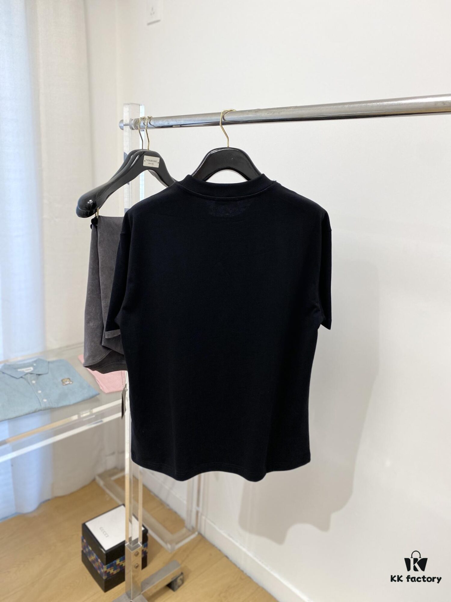 6931a07fccd8ab3d7af944e6 Dior 2025 Latest Short Sleeve T-Shirt, Stylish and Fashionable with Exquisite Embroidered Logo on Chest, Simple and Versatile Design