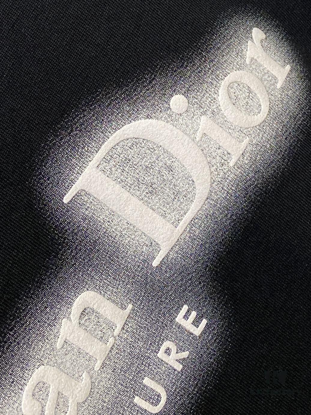 6931a080ccd8ab3d7af944ec Dior 2025 Latest Short Sleeve T-Shirt, Stylish and Modern with Premium Chest Print Logo, Minimalist and Versatile Design