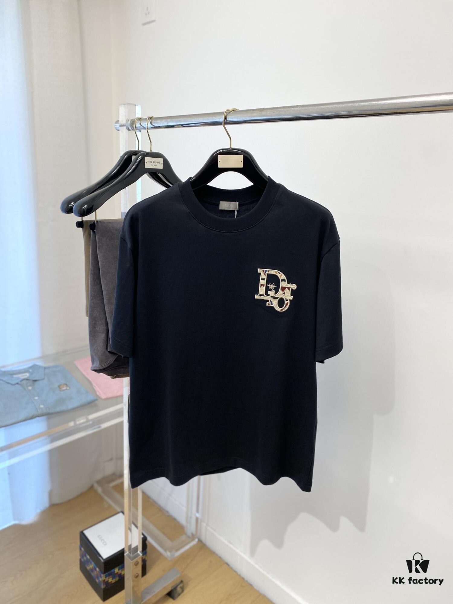 6931a081ccd8ab3d7af94502 Dior 2025 Latest Short Sleeve T-Shirt, Stylish and Fashionable with Exquisite Embroidered Logo on Chest, Minimalist and Versatile Design