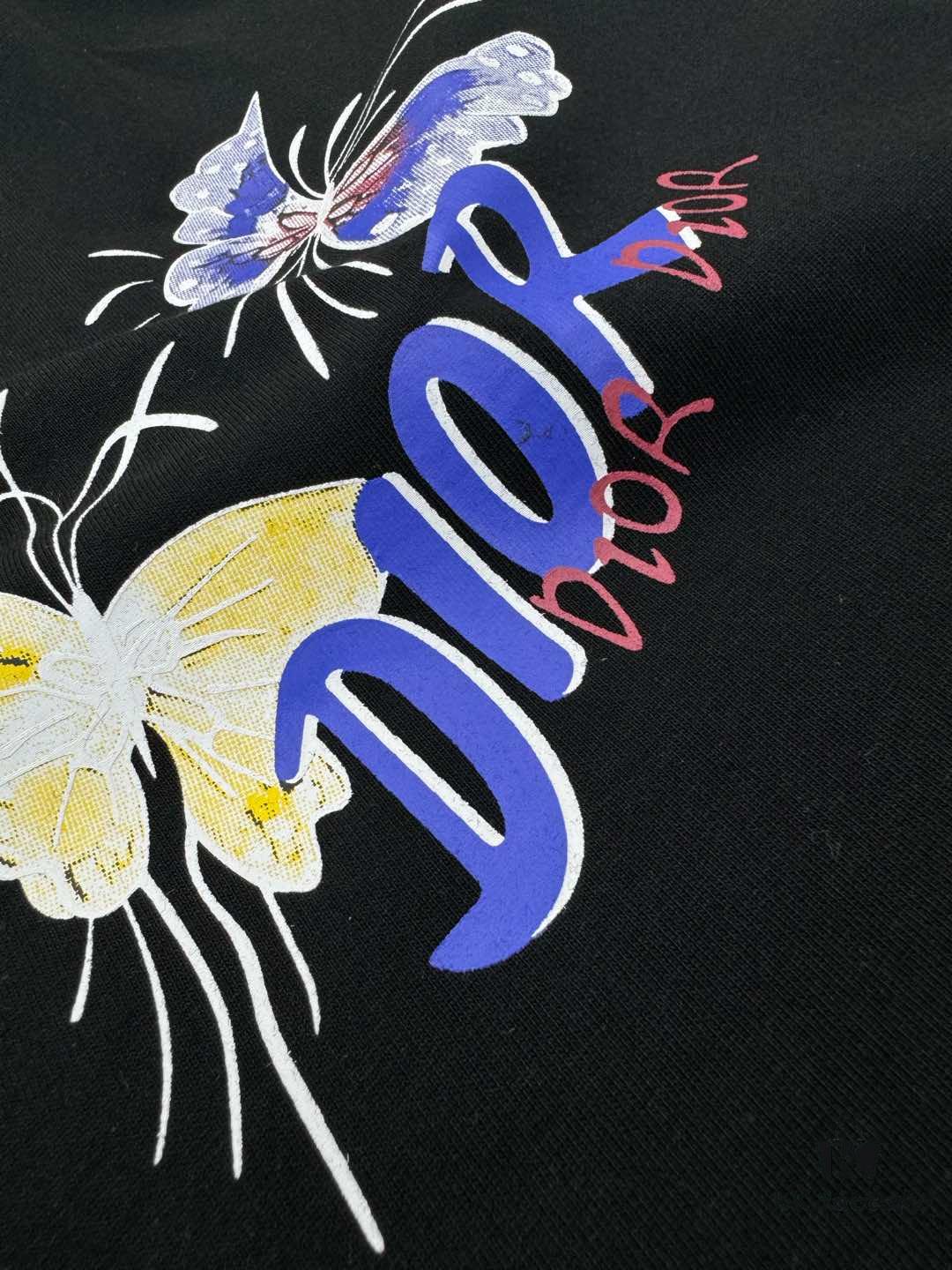 6931a08accd8ab3d7af945c6 DIO*R DIOR 25s New Couple Round Neck T-Shirt with Fresh Butterfly Effect Print, 260g 100% Premium Cotton, Soft and Elastic Fabric, Crisp and Vivid Design, Comfortable, Breathable, Ideal for Daily Wear or Layering