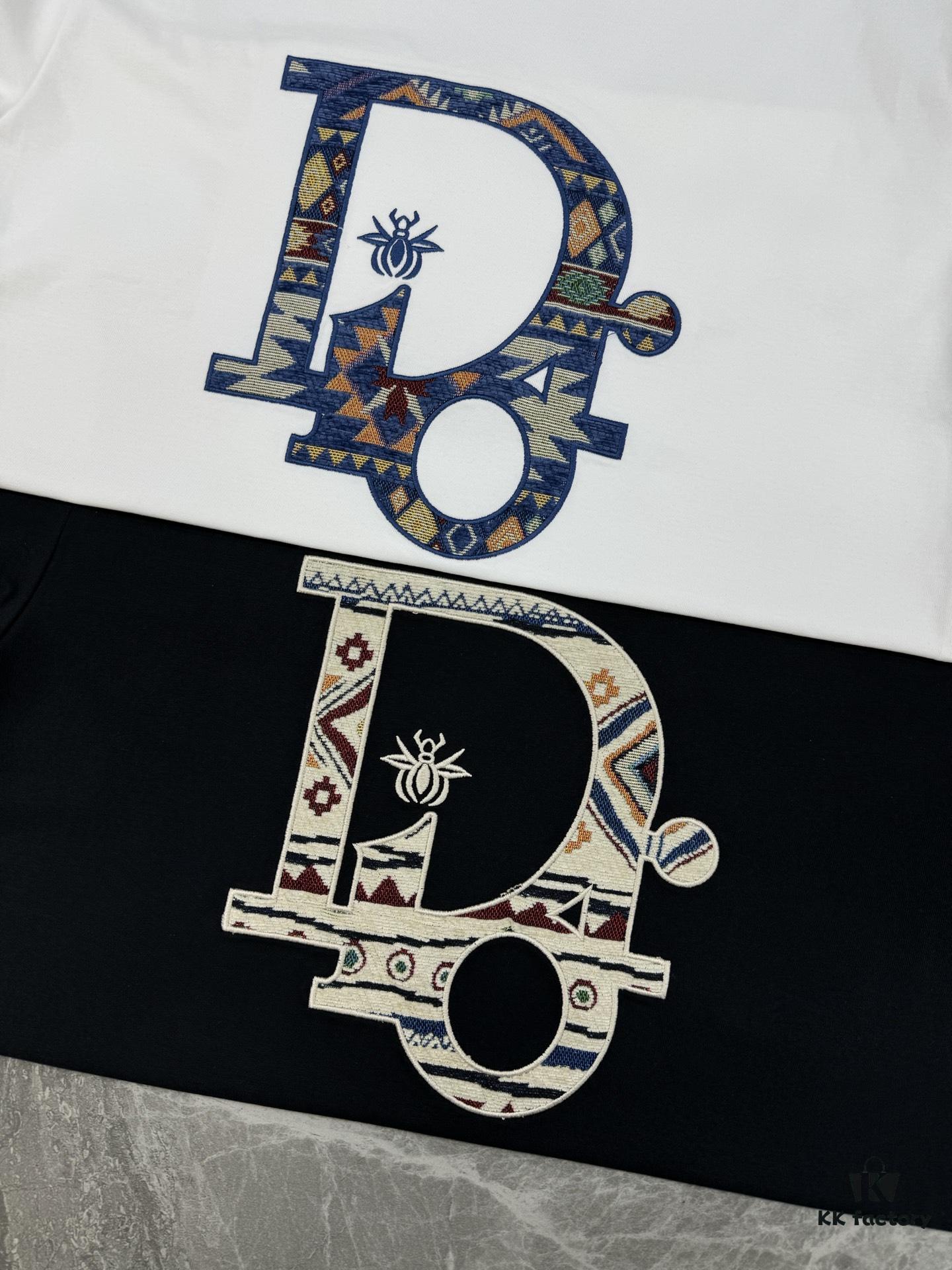 6931a08bccd8ab3d7af945d8 DIO*R Dior 25S New Arrival Unisex Round Neck T-Shirt with 3D Embroidery
