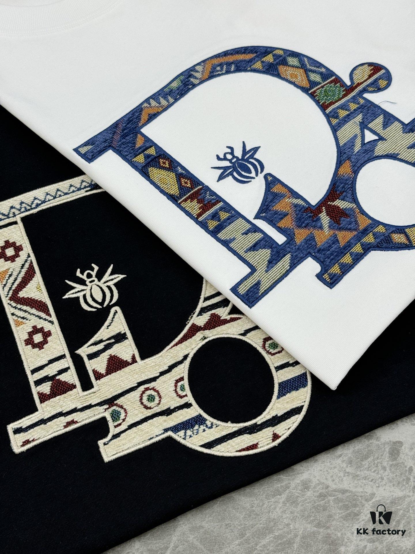 6931a08bccd8ab3d7af945d9 DIO*R Dior 25S New Arrival Unisex Round Neck T-Shirt with 3D Embroidery