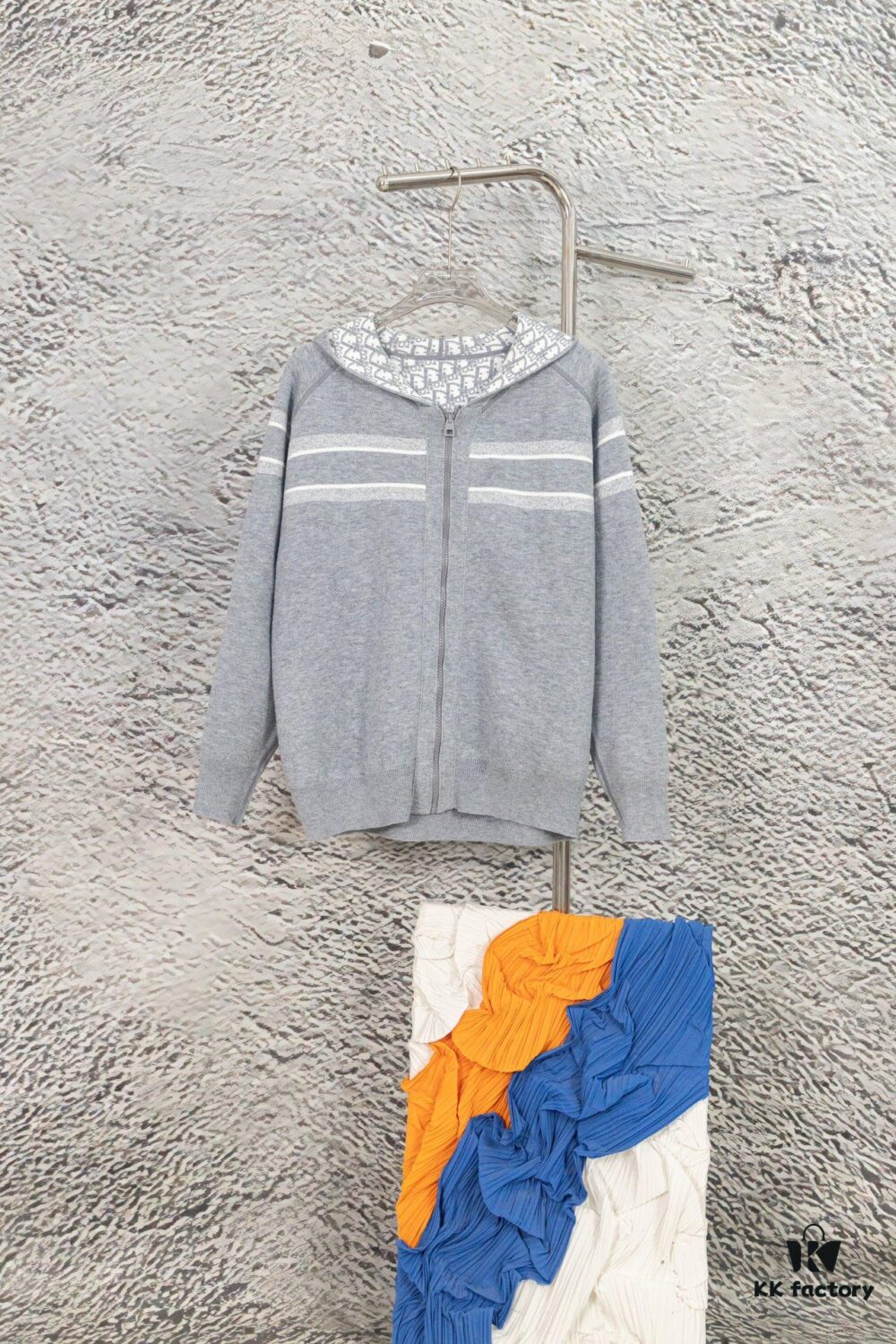 6931a09bccd8ab3d7af946ff DIOR Cashmere Blend Reversible Logo Knit Coat
