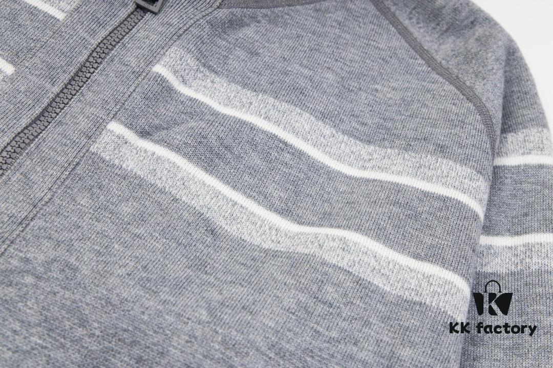 6931a09eccd8ab3d7af9473b DIOR Logo-Knit Reversible Cashmere Blend Coat