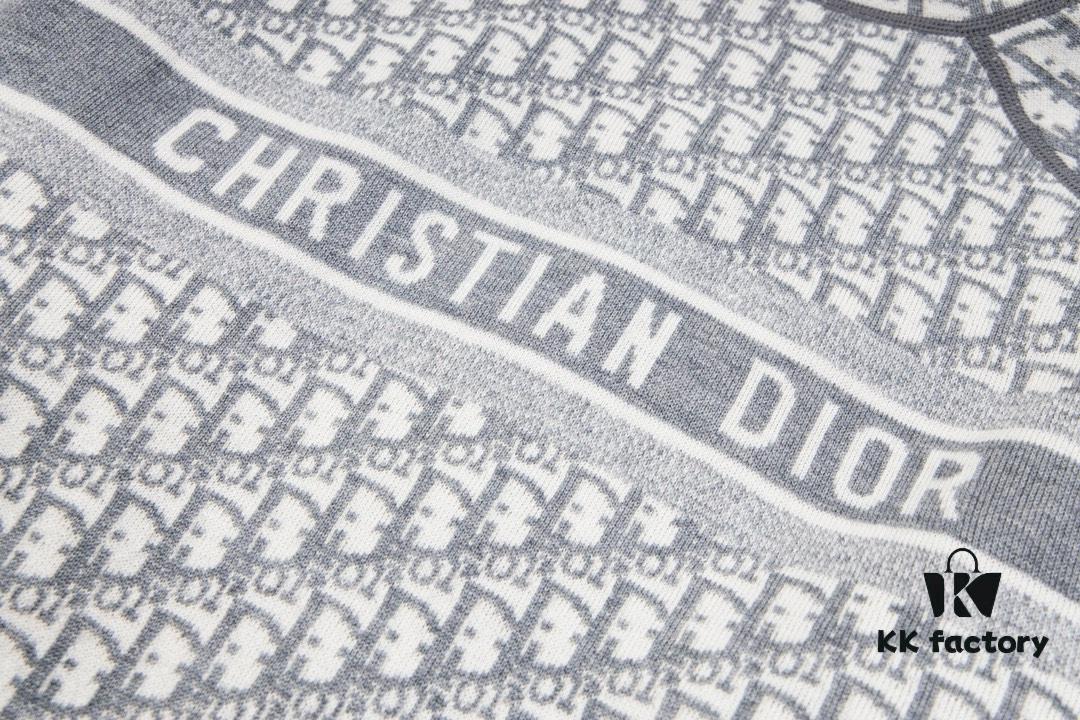 6931a09fccd8ab3d7af9474a DIOR Knit Coat with Reversible Cashmere and Logo Pattern
