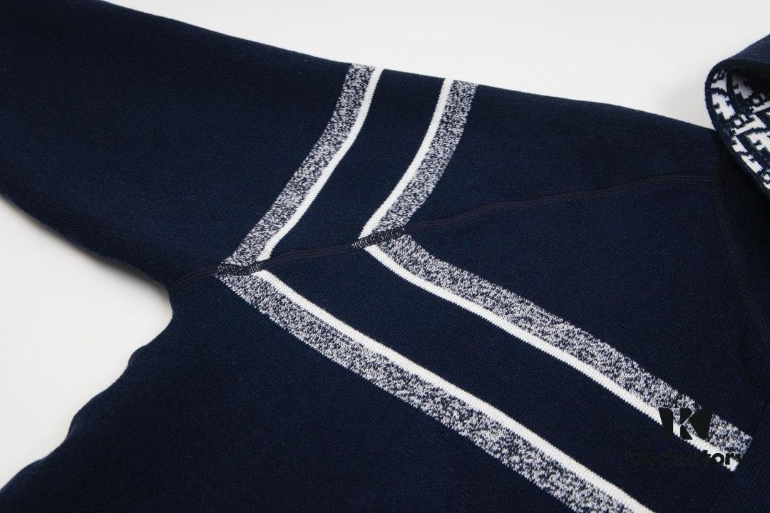 6931a0a0ccd8ab3d7af94764 DIOR Knit Coat with Reversible Cashmere and Logo Pattern