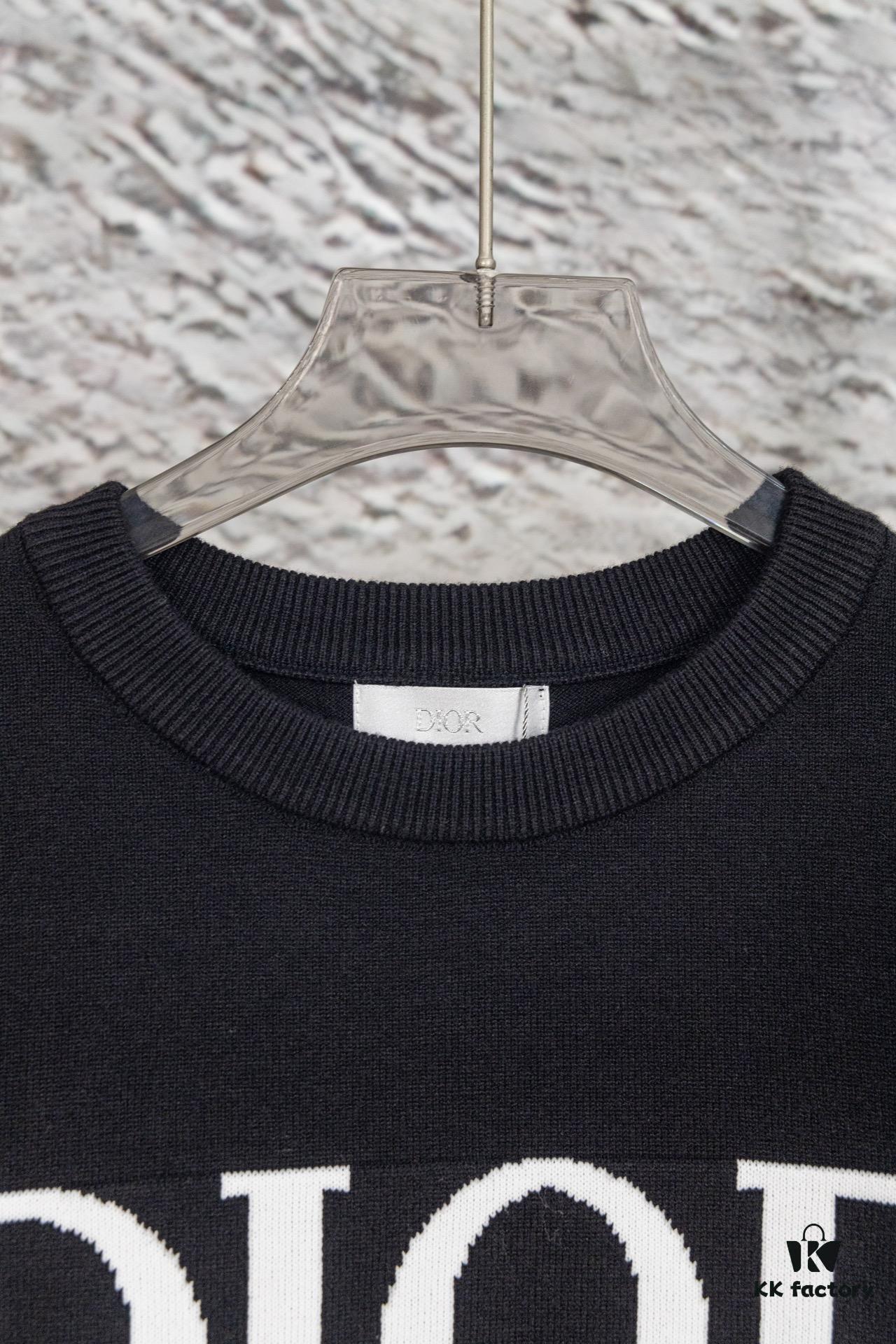 6931a0a0ccd8ab3d7af9476c DIOR Autumn/Winter New Arrival Crew Neck Sweater with Chest Letter Jacquard Pattern, Unisex Stylish Casual Wear