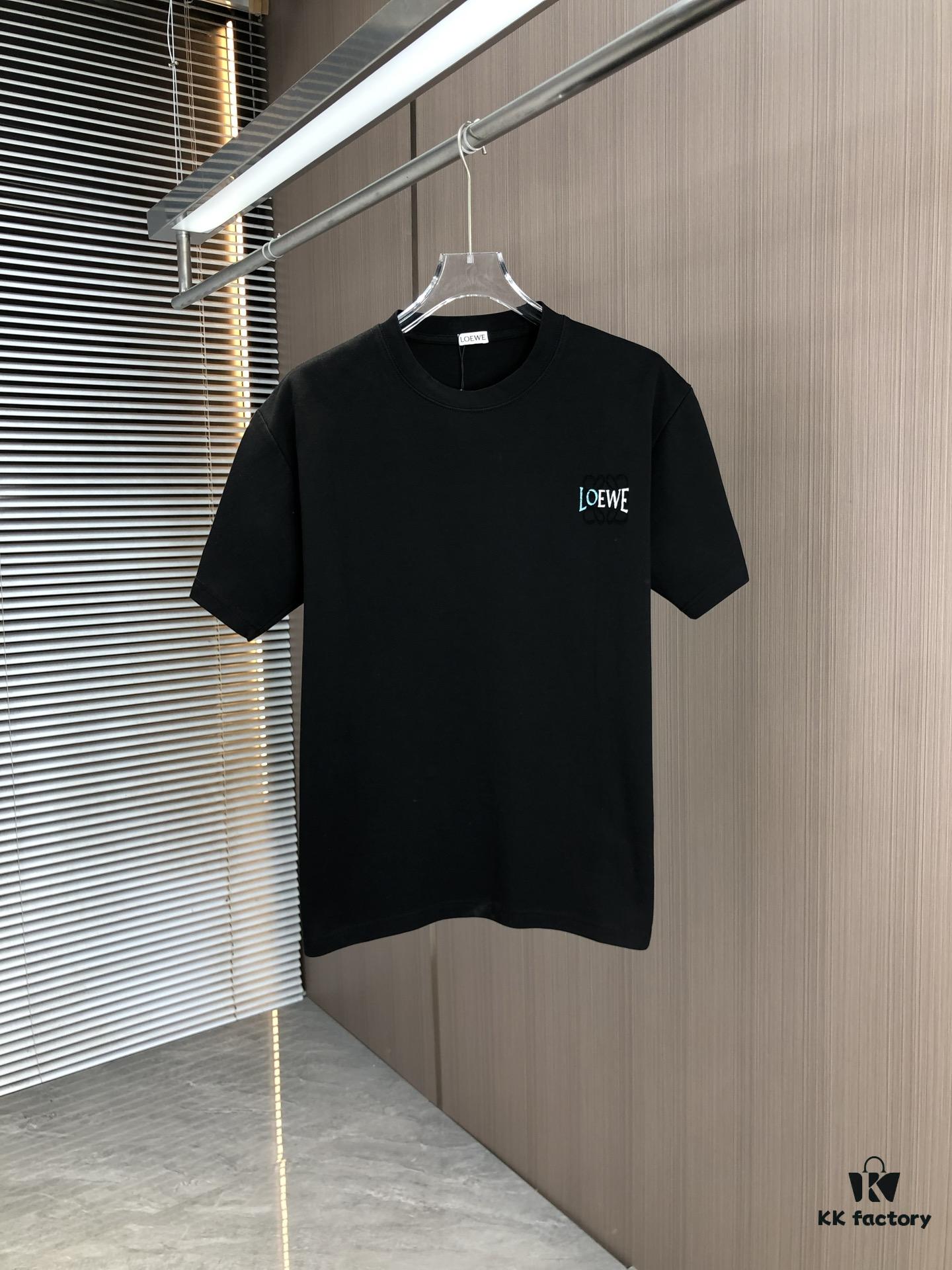 6931a0a4ccd8ab3d7af947bb LOEWE 2025 Spring/Summer New Arrival Round Neck Short Sleeve T-Shirt with Laser-Burned Floral Print Effect, Made from 320g Double-Yarn Combed Cotton Fabric, Slightly Loose Fit, Soft and Substantial Fabric Texture, Unisex Design