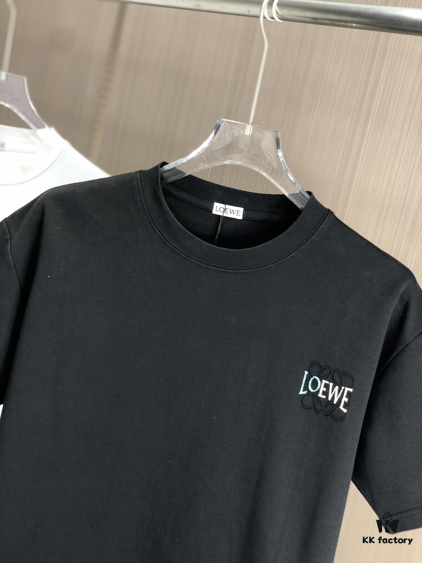 6931a0a4ccd8ab3d7af947bc LOEWE 2025 Spring/Summer New Arrival Round Neck Short Sleeve T-Shirt with Laser-Burned Floral Print Effect, Made from 320g Double-Yarn Combed Cotton Fabric, Slightly Loose Fit, Soft and Substantial Fabric Texture, Unisex Design